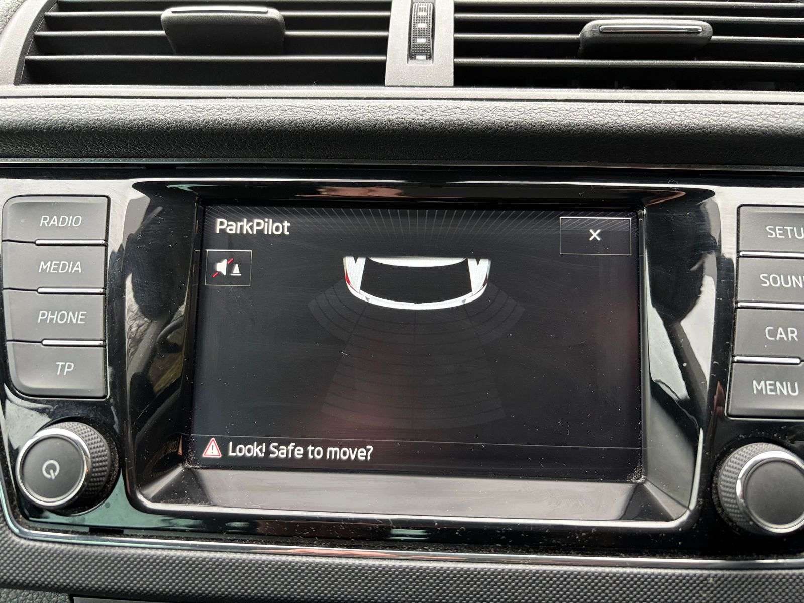 2015 SKODA FABIA 2015 SKODA FABIA