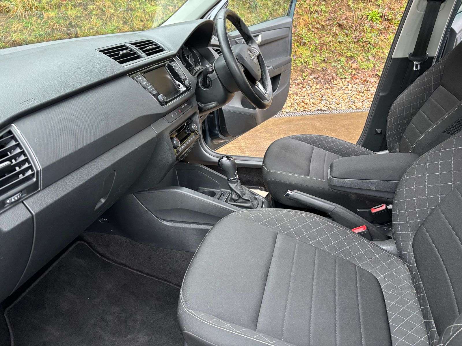 2015 SKODA FABIA 2015 SKODA FABIA