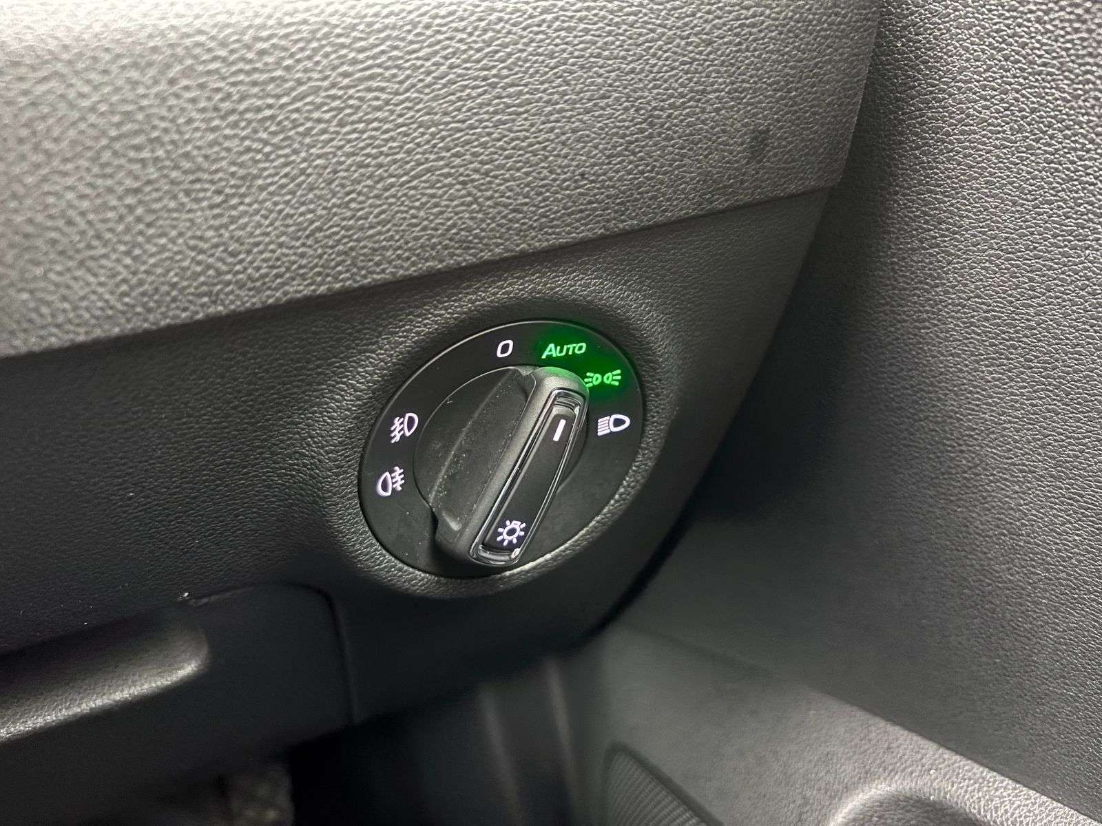 2018 SKODA KAROQ 2018 SKODA KAROQ