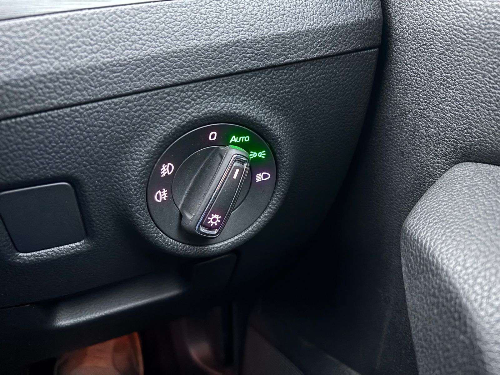 2019 SKODA SUPERB 2019 SKODA SUPERB