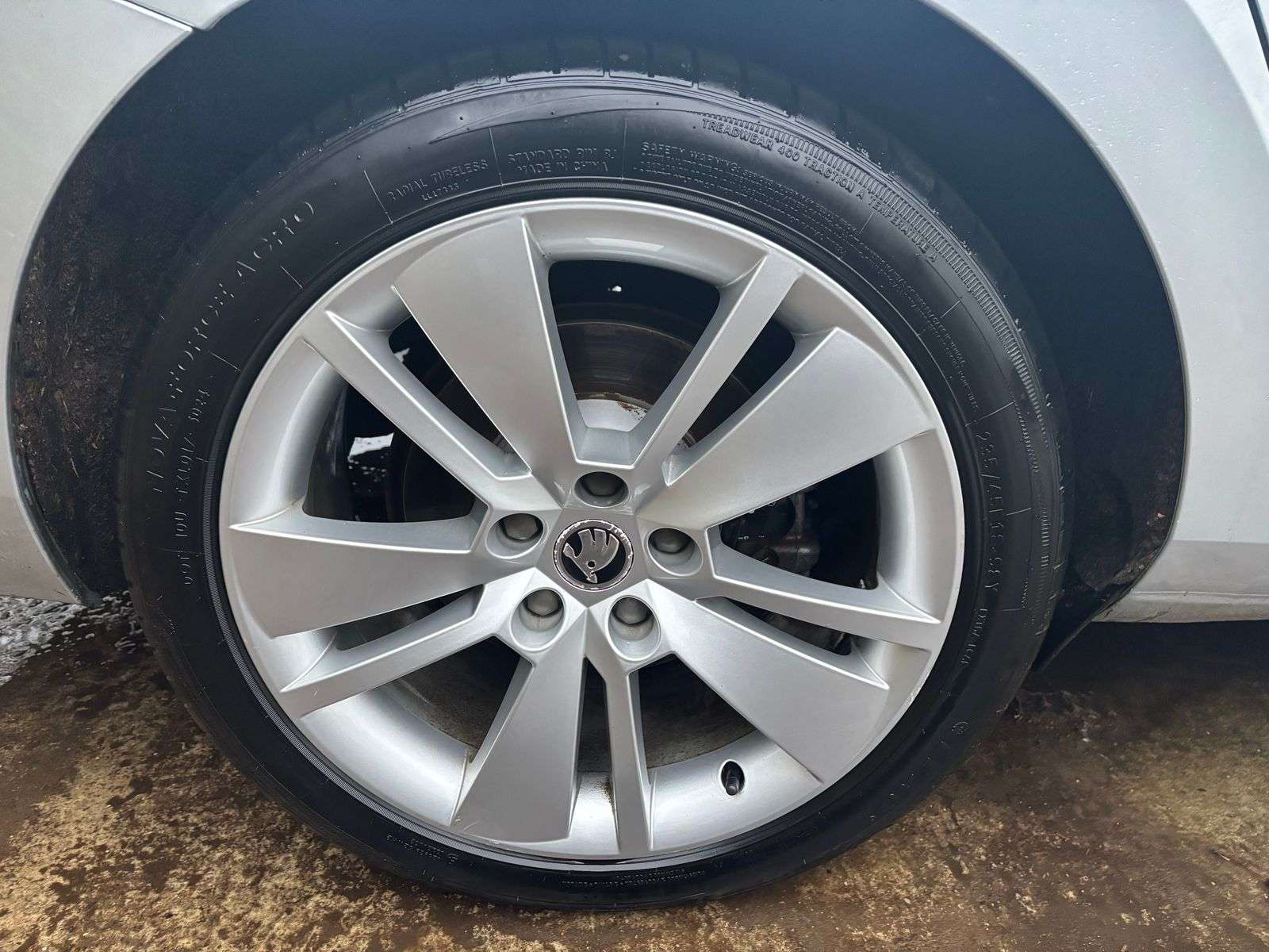 2019 SKODA SUPERB 2019 SKODA SUPERB