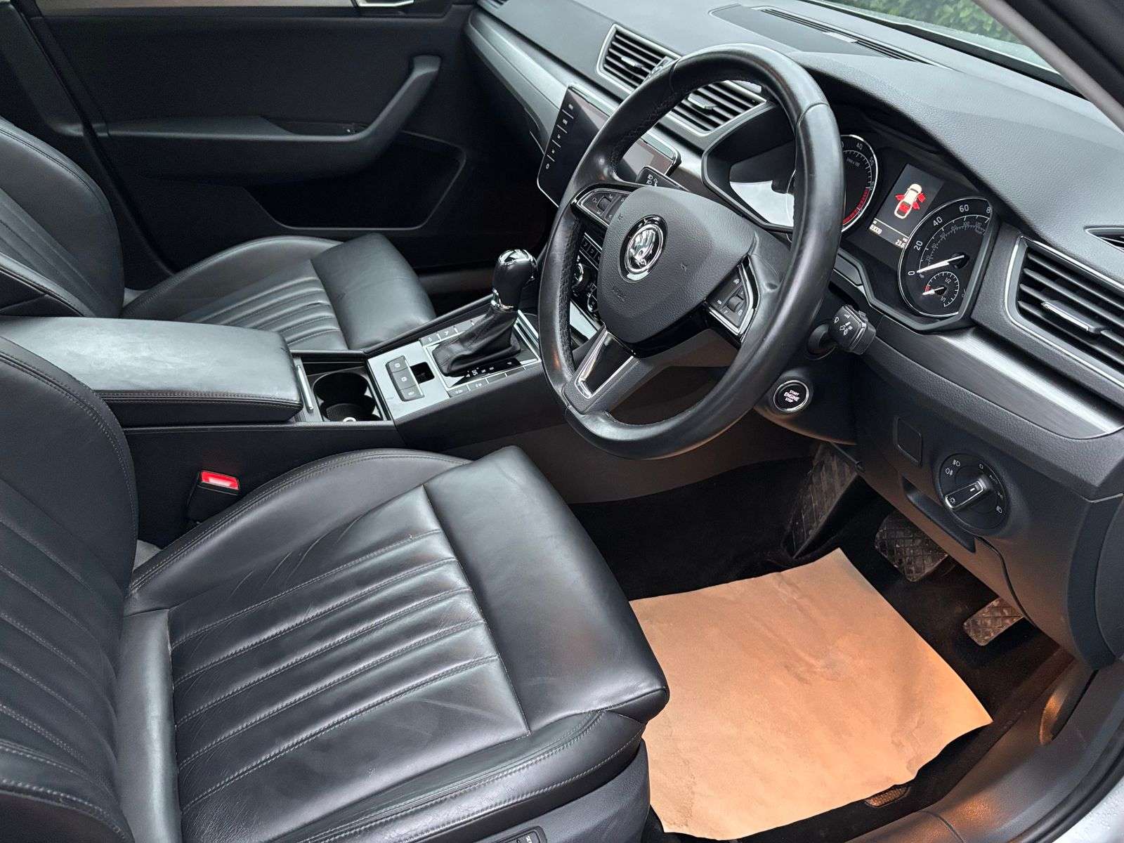 2019 SKODA SUPERB 2019 SKODA SUPERB