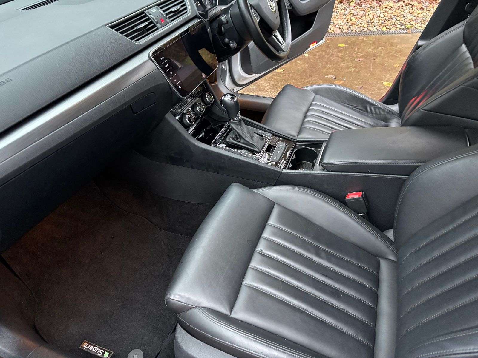 2019 SKODA SUPERB 2019 SKODA SUPERB