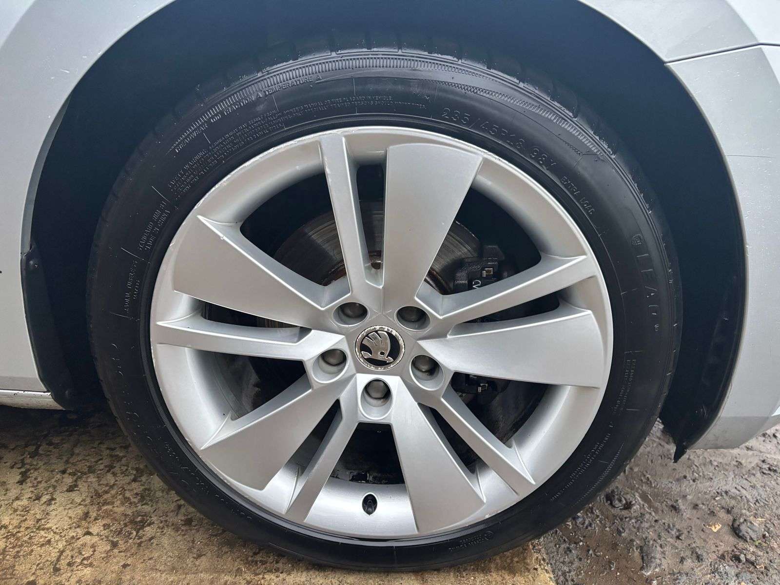 2019 SKODA SUPERB 2019 SKODA SUPERB