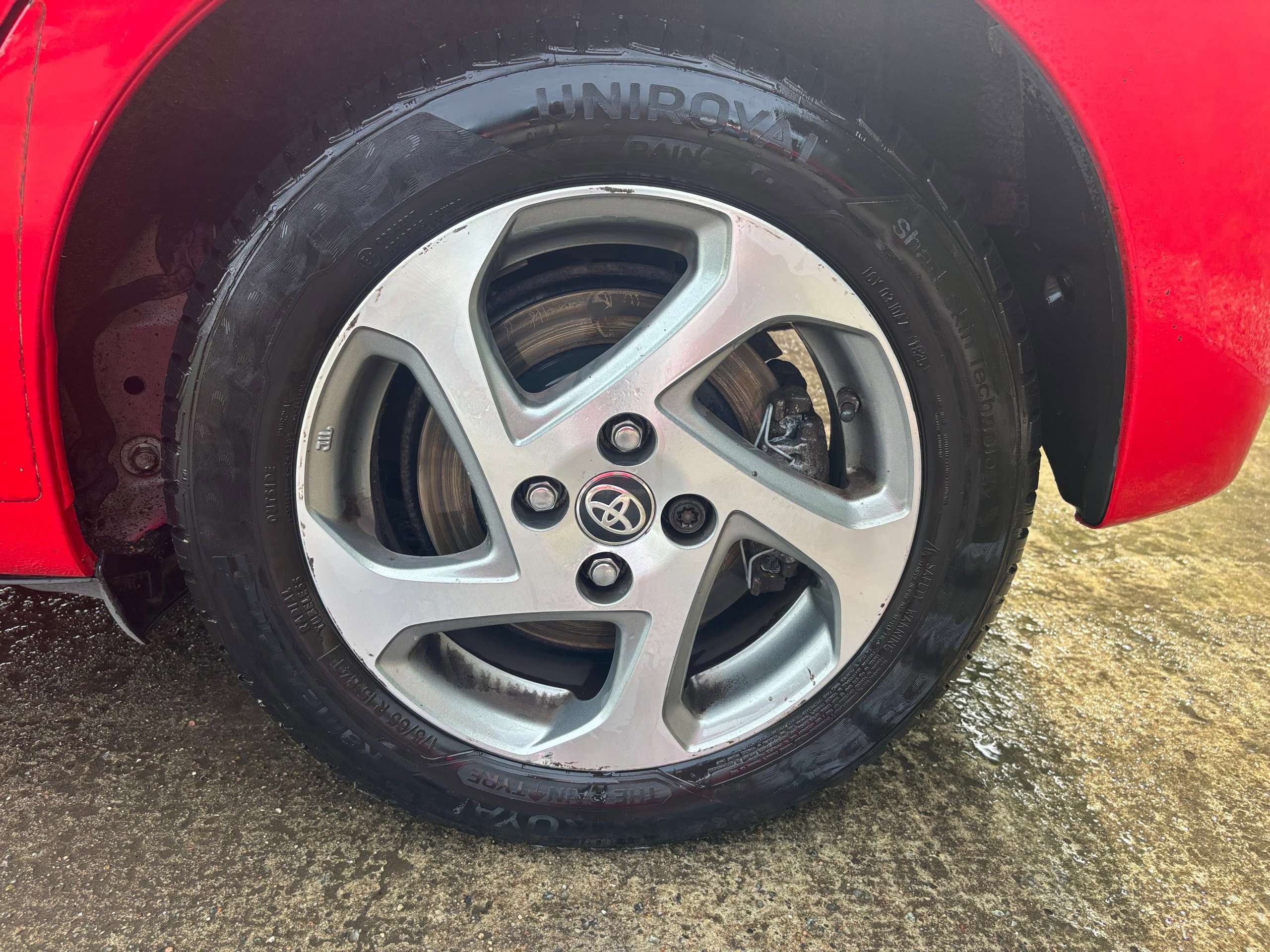 2016 TOYOTA YARIS 2016 TOYOTA YARIS