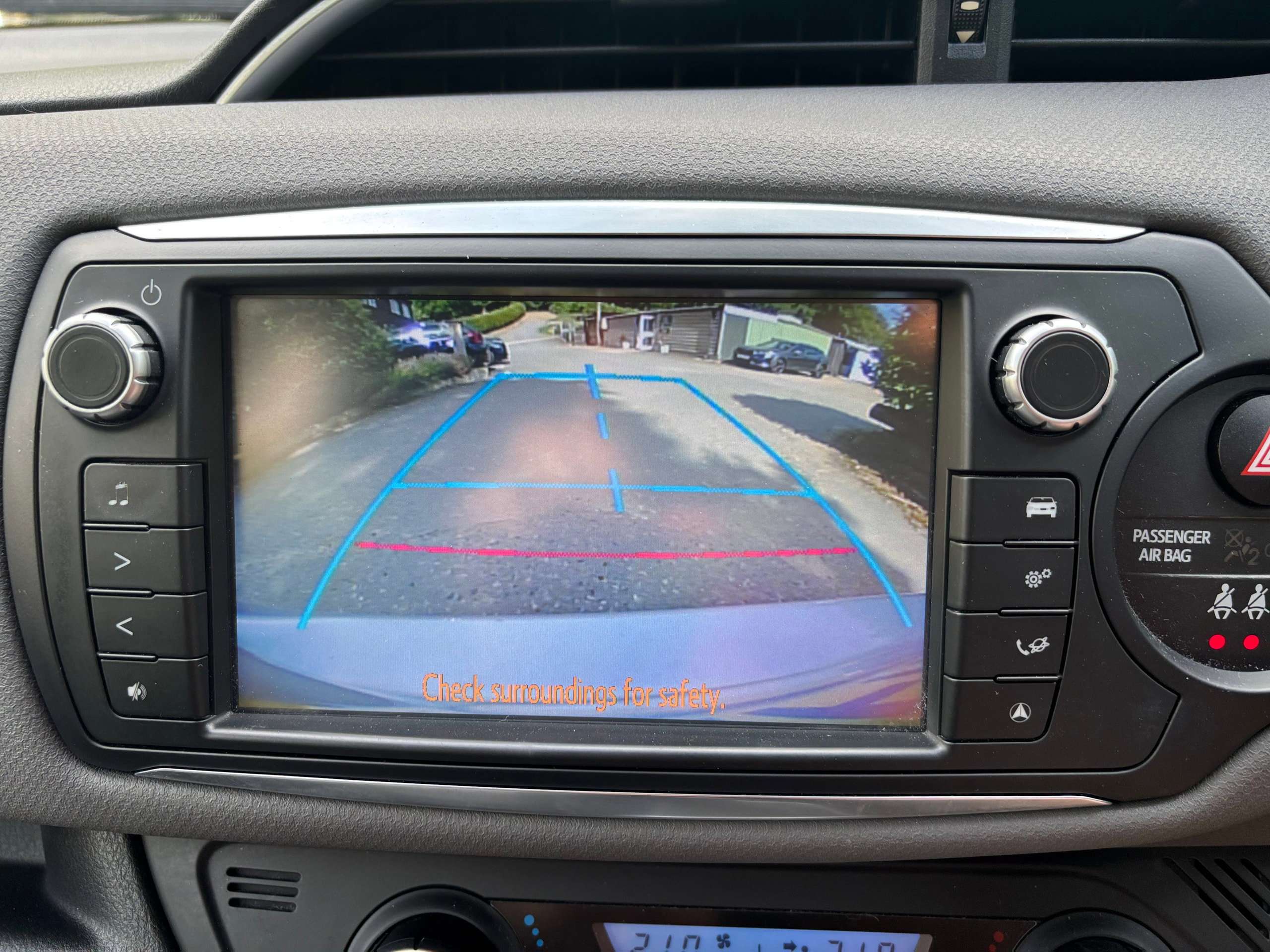 2017 TOYOTA YARIS 2017 TOYOTA YARIS