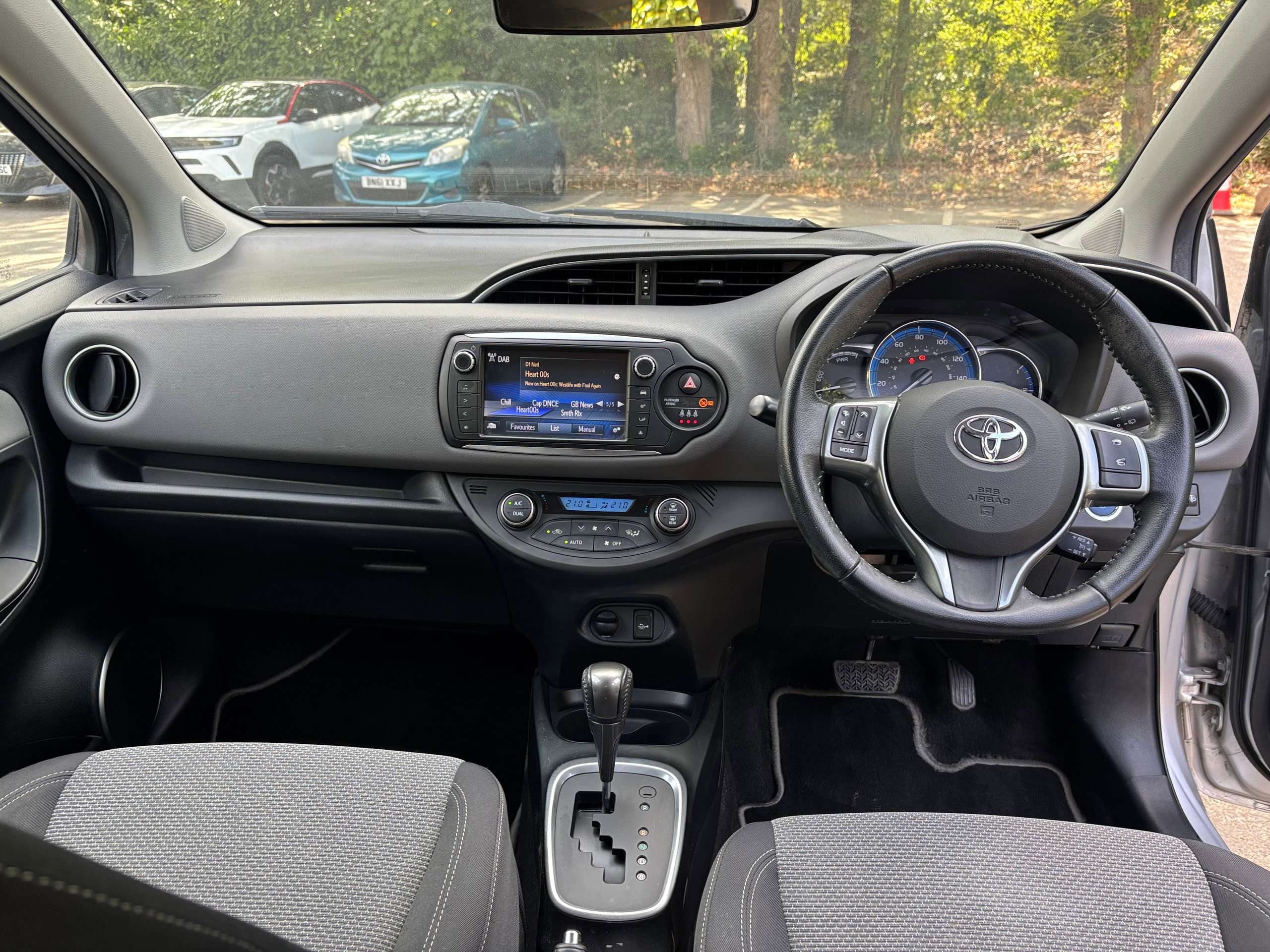 2017 TOYOTA YARIS 2017 TOYOTA YARIS