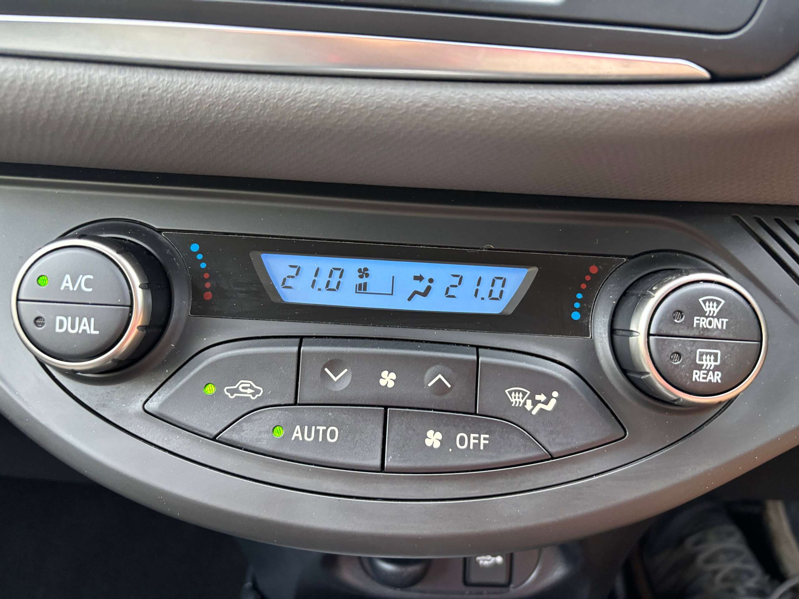 2017 TOYOTA YARIS 2017 TOYOTA YARIS
