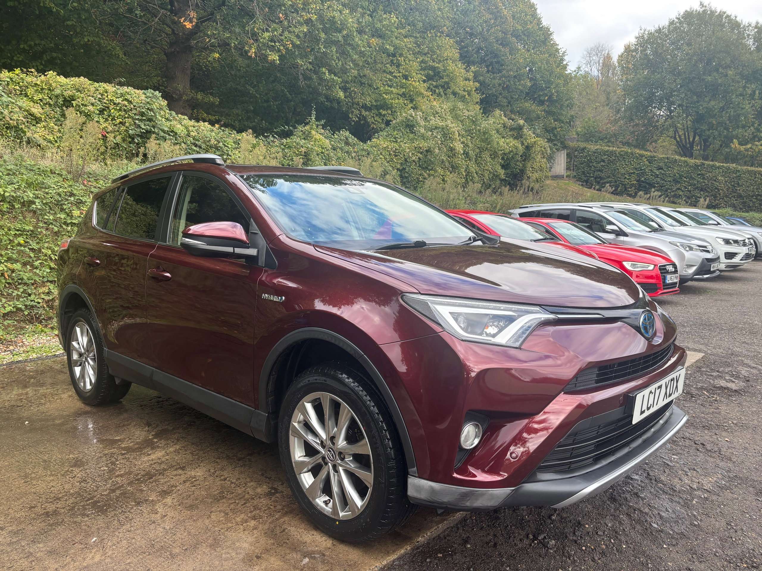 A 2017 TOYOTA RAV4 2.5 VVT-h Excel SUV 5dr Petrol Hybrid CVT 4WD Euro 6 (s/s) (Safety Sense, Nav) (197 ps) A 2017 TOYOTA RAV4 2.5 VVT-h Excel SUV 5dr Petrol Hybrid CVT 4WD Euro 6 (s/s) (Safety Sense, Nav) (197 ps)