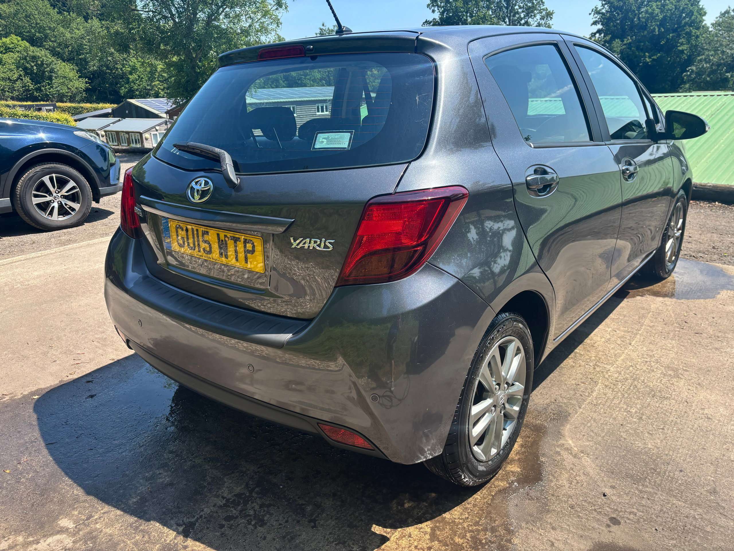 2015 TOYOTA YARIS 2015 TOYOTA YARIS