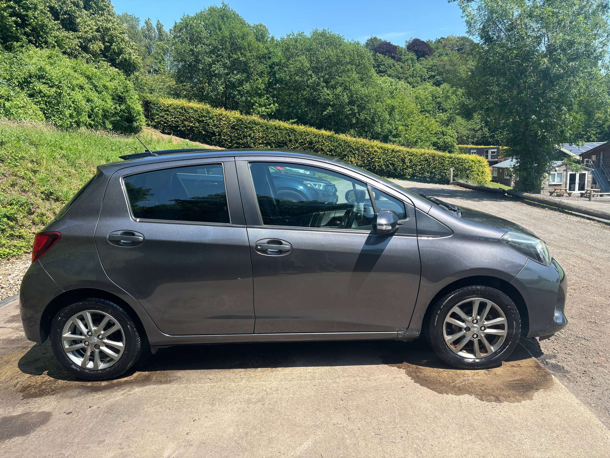 2015 TOYOTA YARIS 2015 TOYOTA YARIS