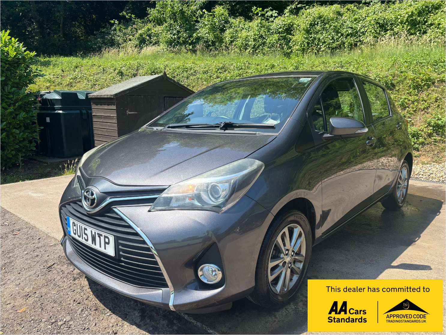 A 2015 TOYOTA YARIS 1.33 Dual VVT-i Icon Hatchback 5dr Petrol Manual Euro 5 Euro 5 (99 ps) A 2015 TOYOTA YARIS 1.33 Dual VVT-i Icon Hatchback 5dr Petrol Manual Euro 5 Euro 5 (99 ps)