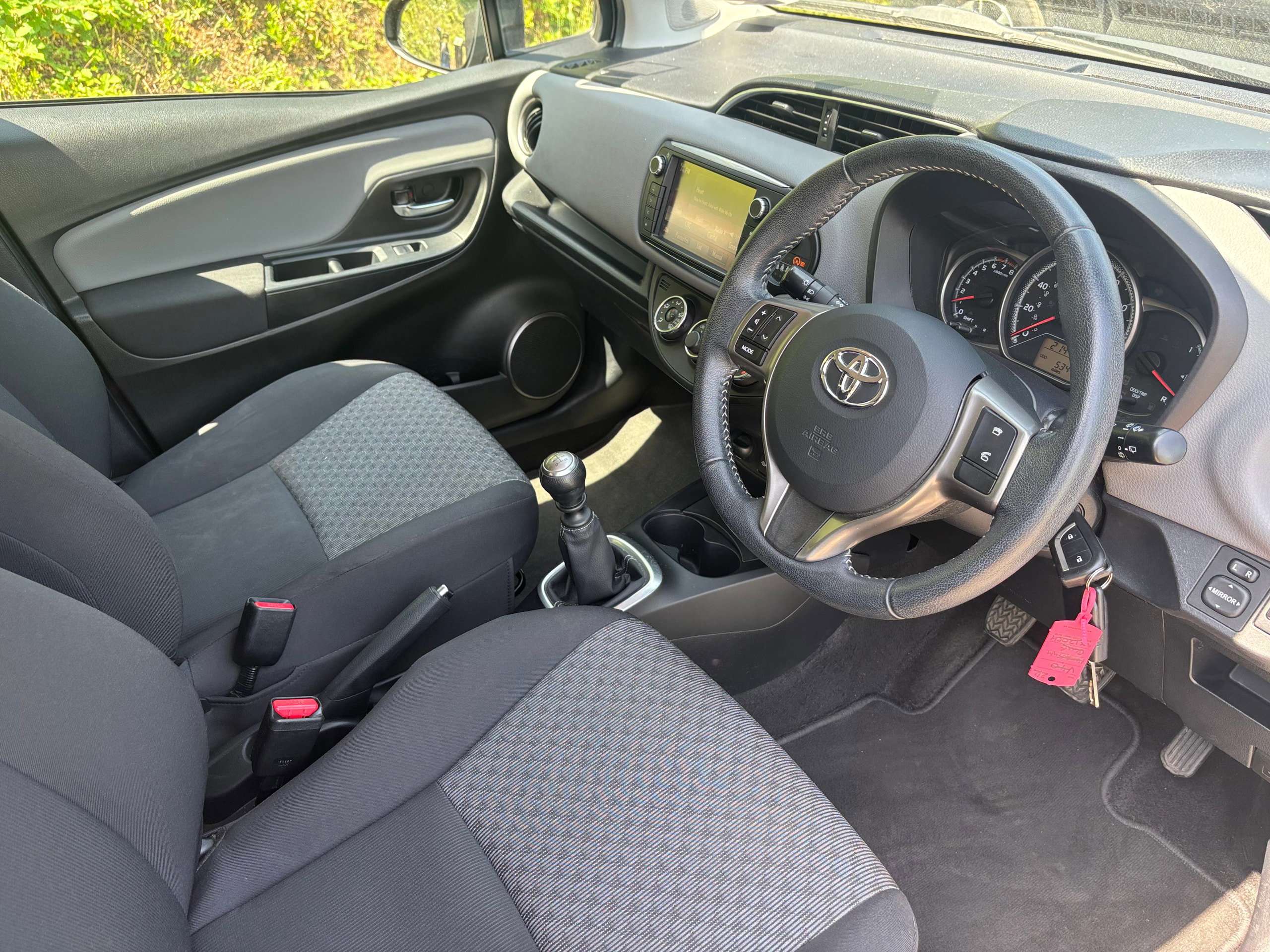 2015 TOYOTA YARIS 2015 TOYOTA YARIS