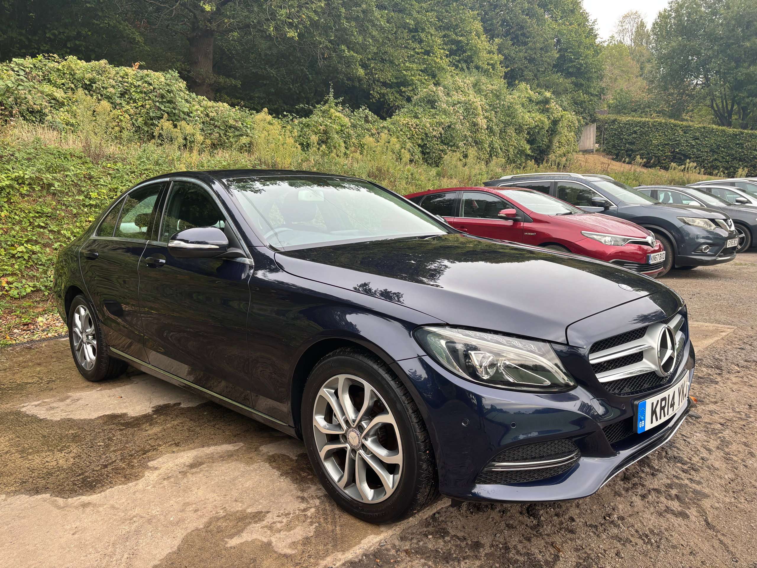 A 2014 MERCEDES-BENZ C CLASS 2.0 C200 Sport Saloon 4dr Petrol 7G-Tronic+ Euro 6 (s/s) (184 ps) A 2014 MERCEDES-BENZ C CLASS 2.0 C200 Sport Saloon 4dr Petrol 7G-Tronic+ Euro 6 (s/s) (184 ps)
