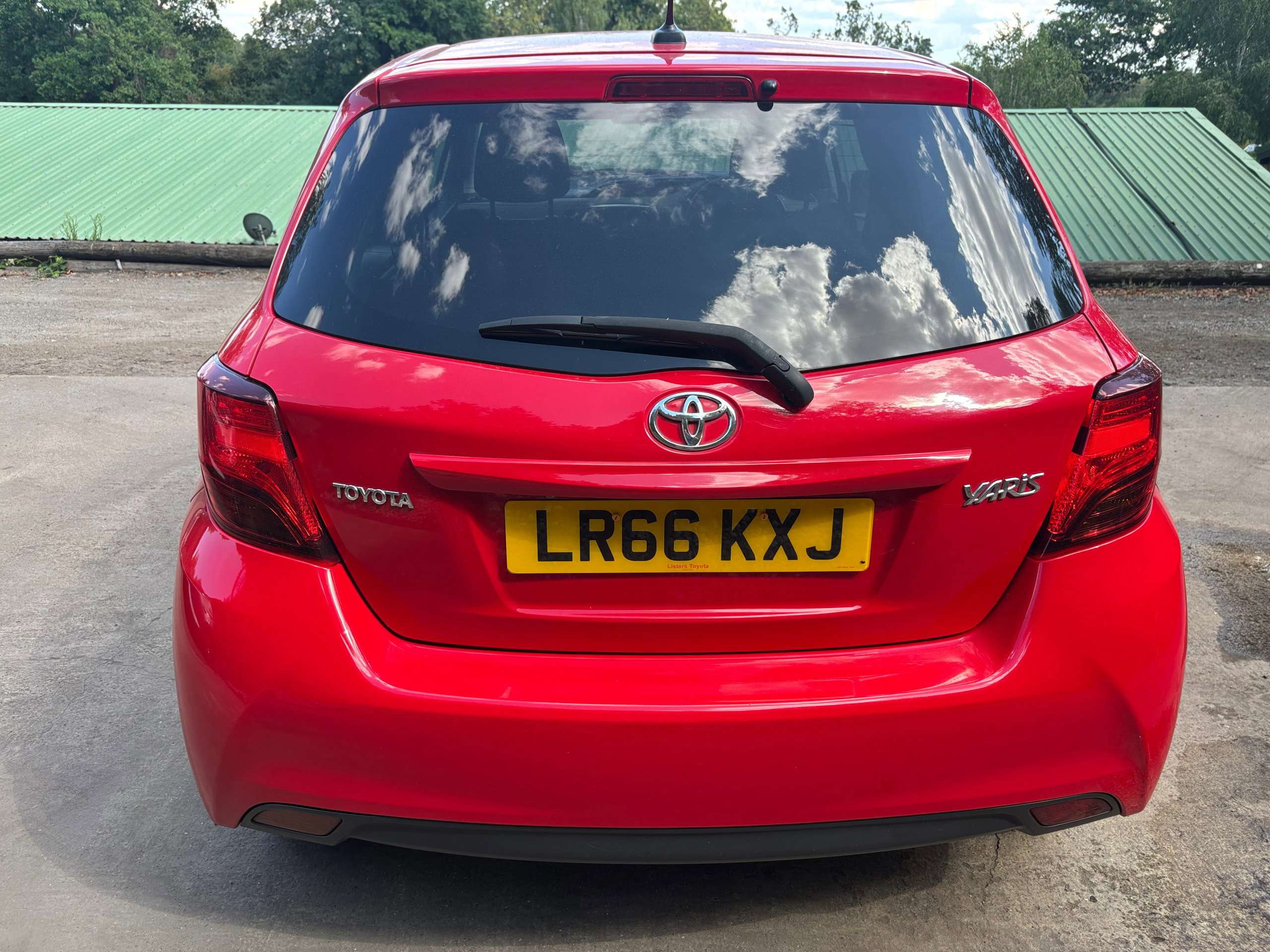 2016 TOYOTA YARIS 2016 TOYOTA YARIS