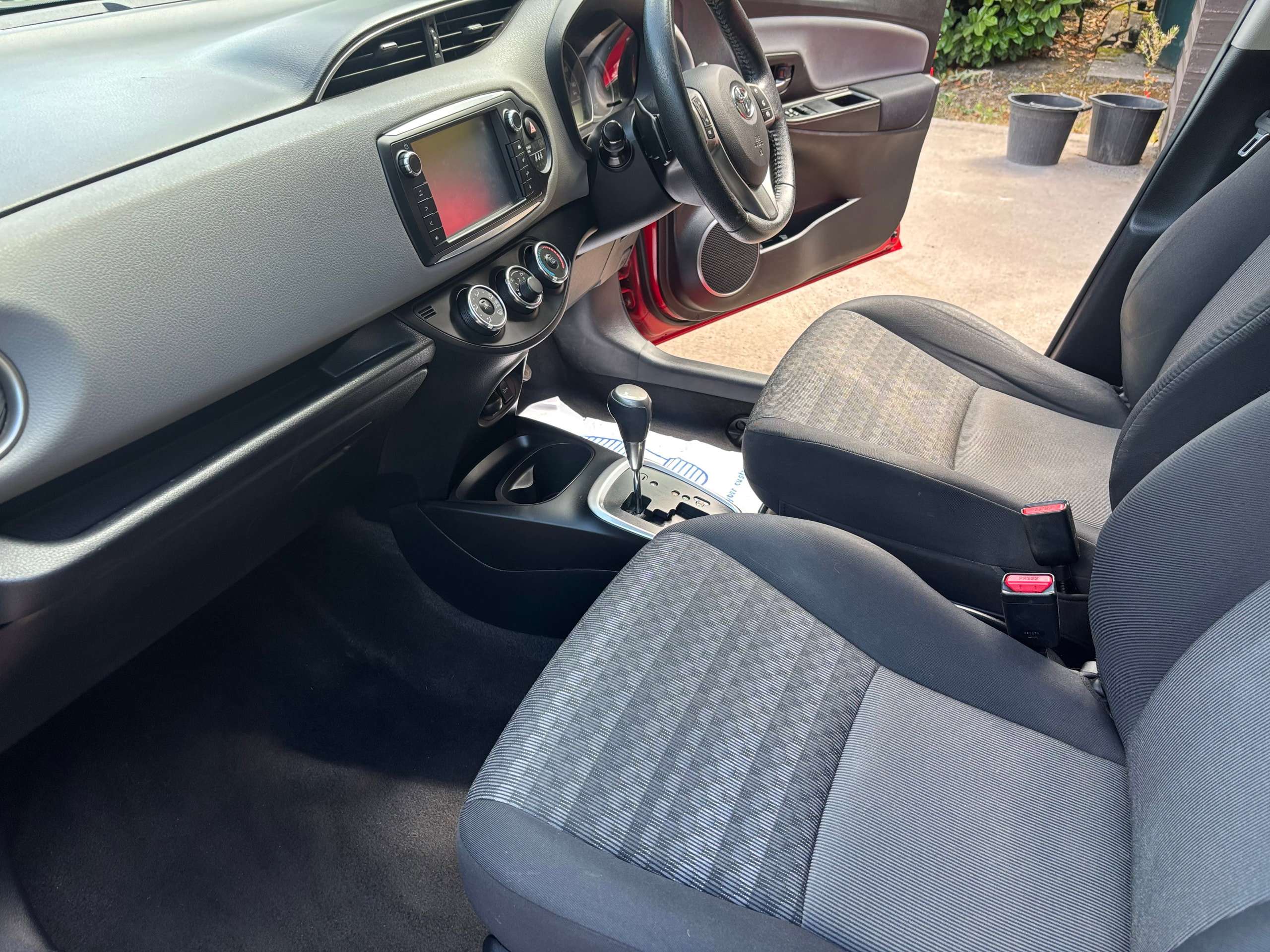 2016 TOYOTA YARIS 2016 TOYOTA YARIS