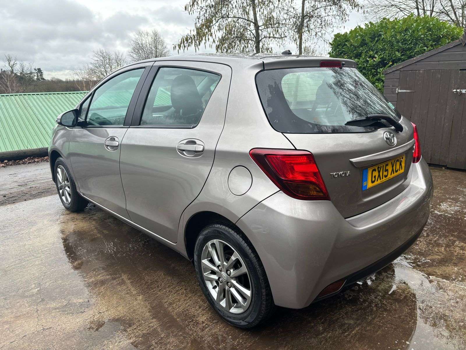 2015 TOYOTA YARIS 2015 TOYOTA YARIS