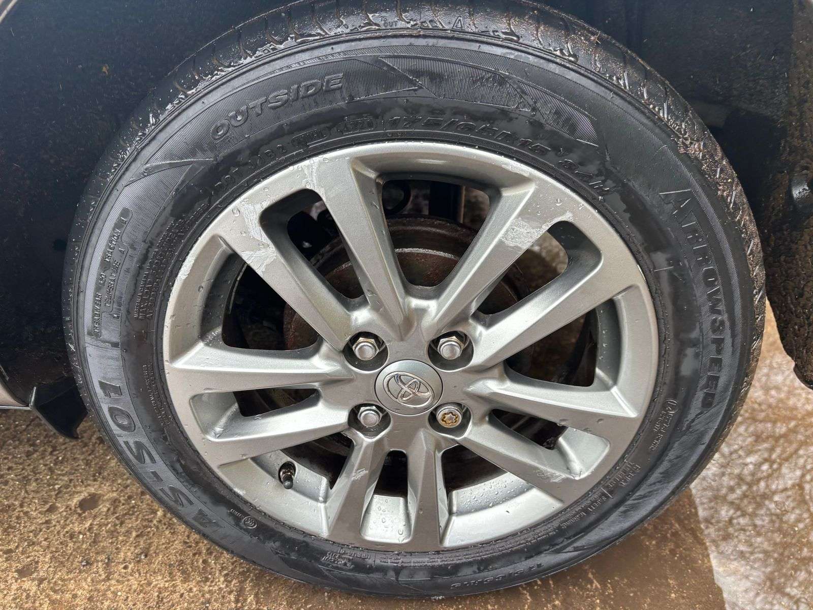 2015 TOYOTA YARIS 2015 TOYOTA YARIS