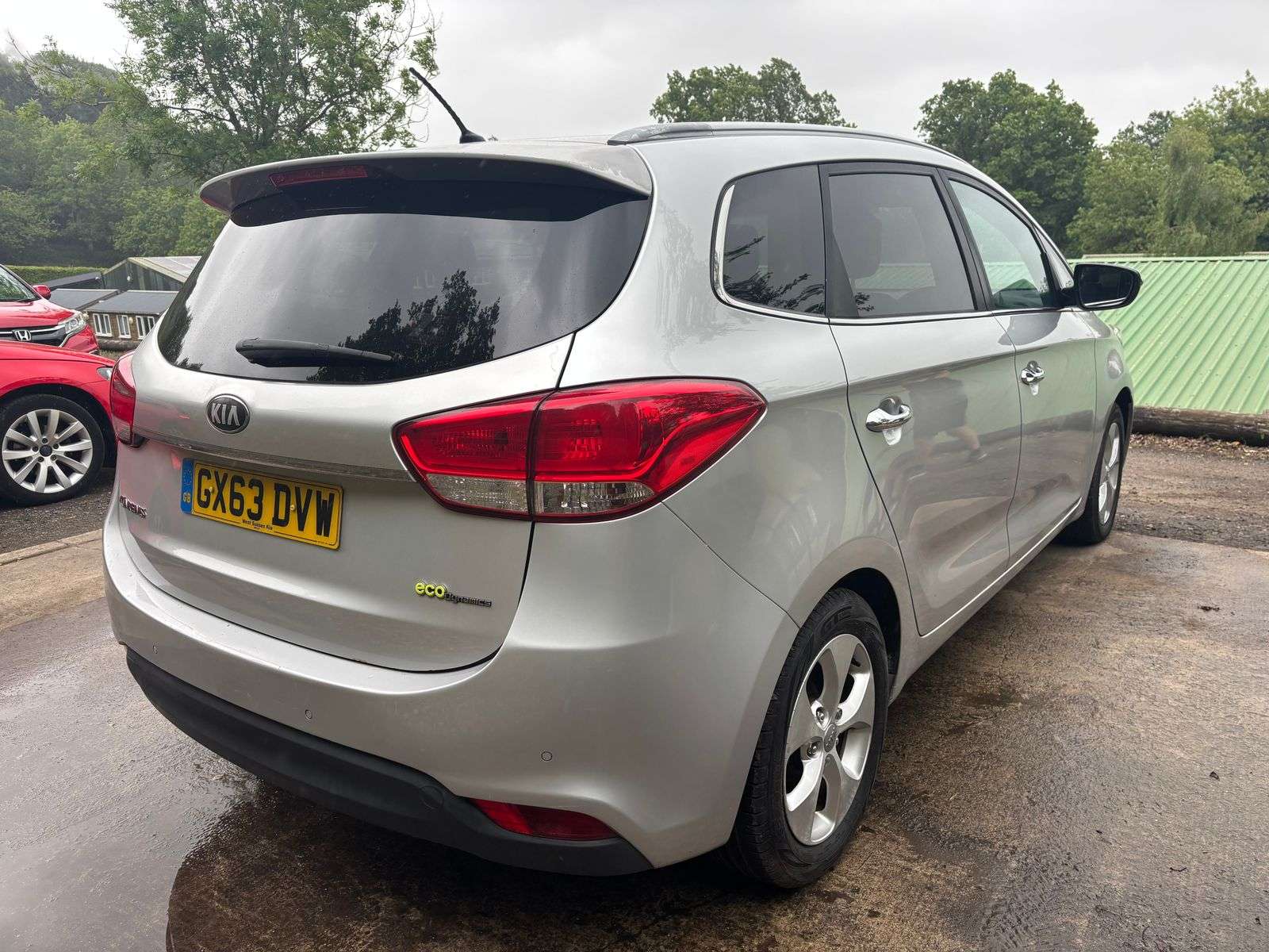 2013 KIA CARENS 2013 KIA CARENS