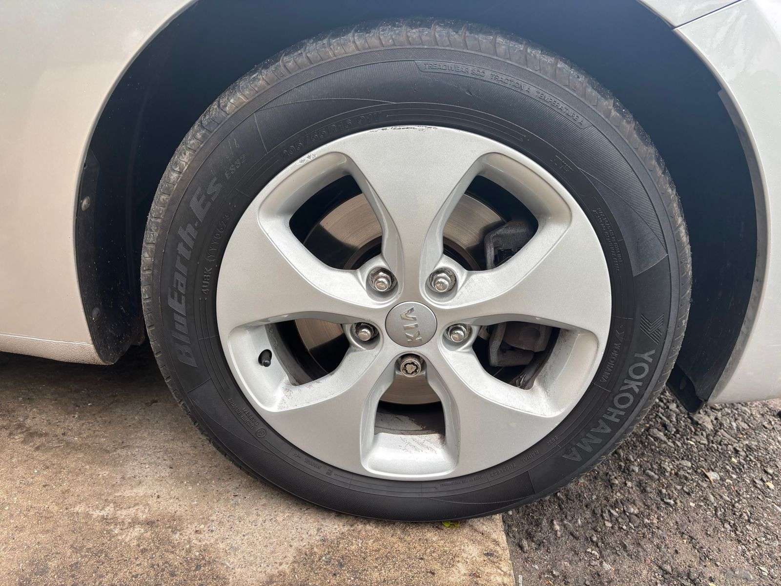 2013 KIA CARENS 2013 KIA CARENS