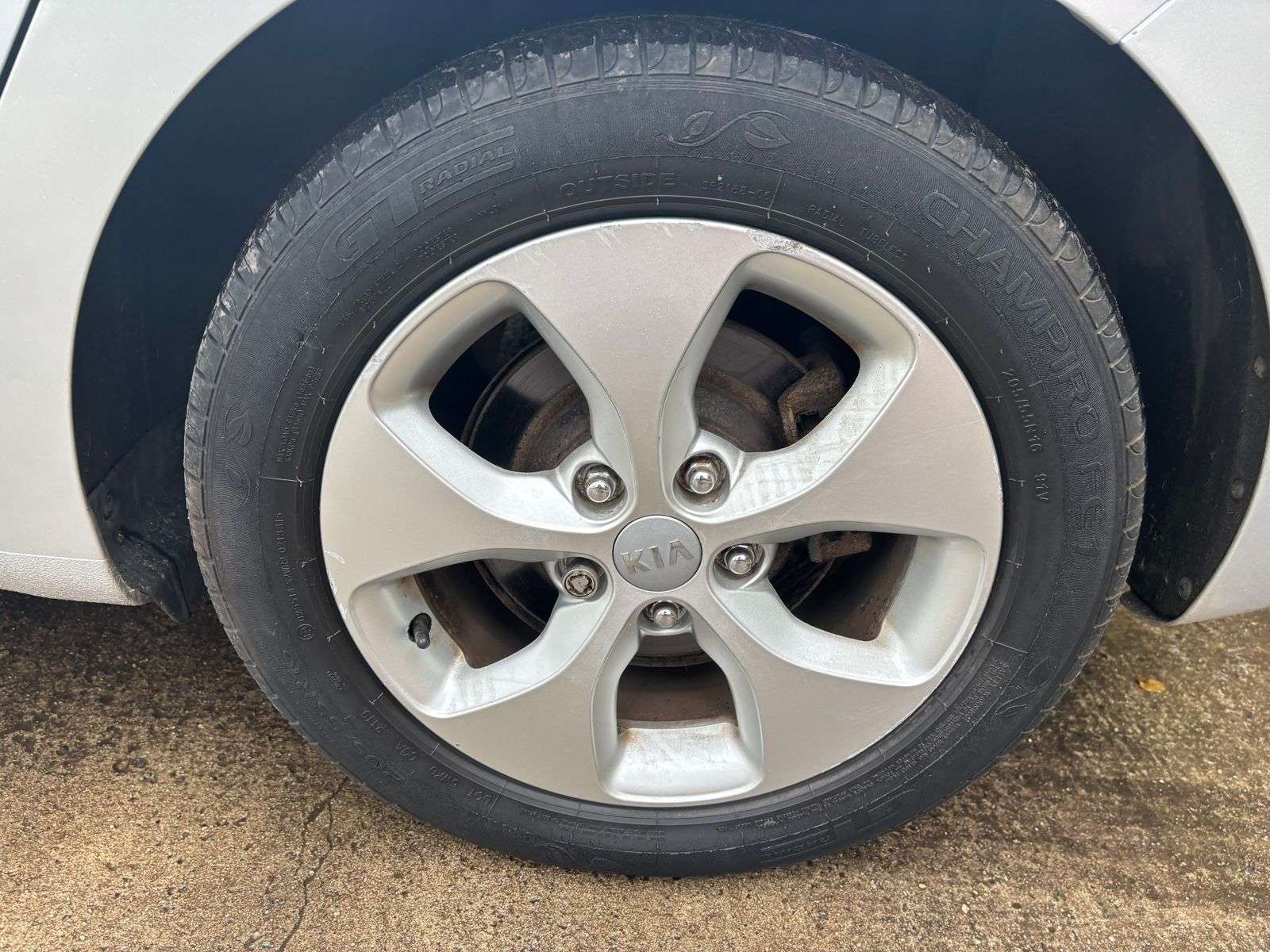 2013 KIA CARENS 2013 KIA CARENS