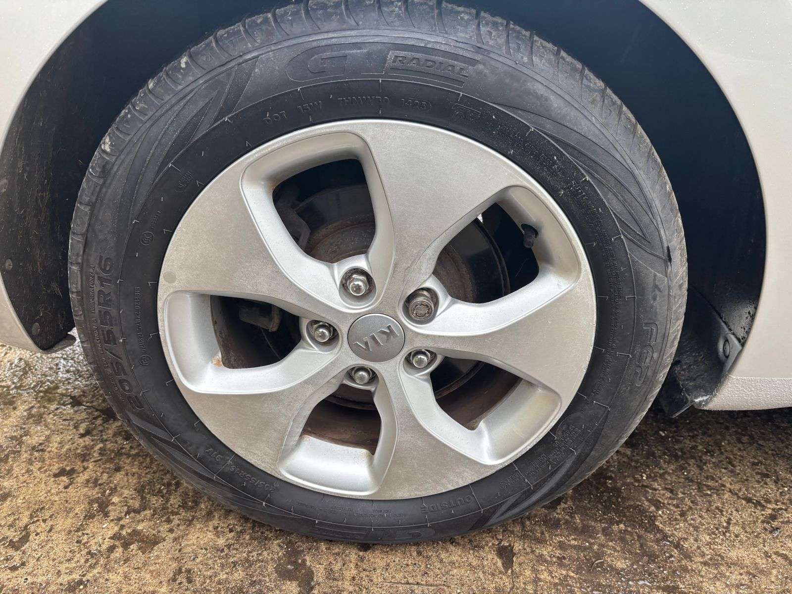 2013 KIA CARENS 2013 KIA CARENS