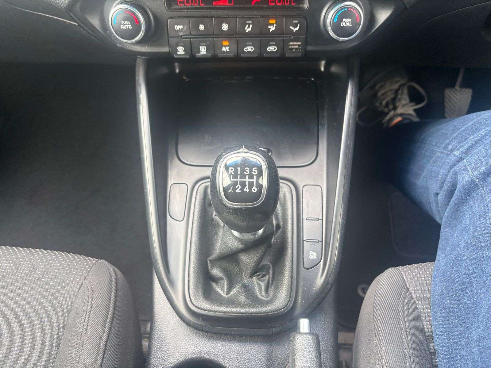 2013 KIA CARENS 2013 KIA CARENS