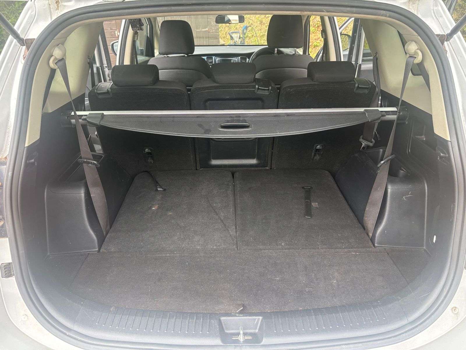 2013 KIA CARENS 2013 KIA CARENS