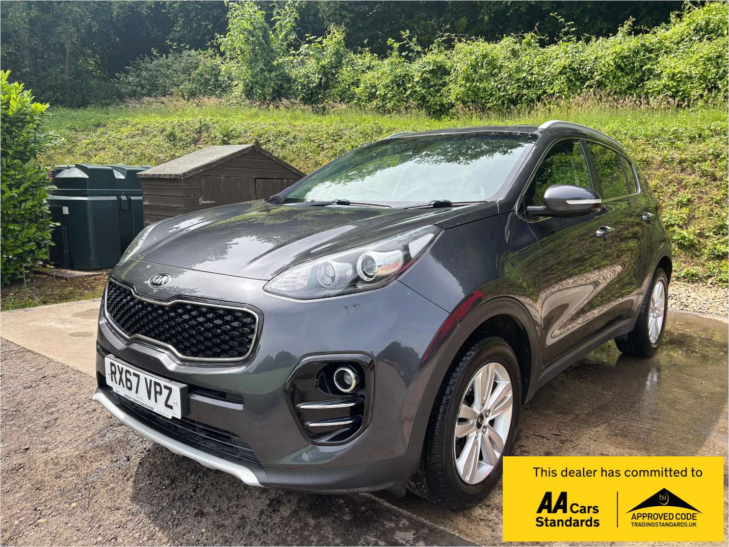 A 2017 KIA SPORTAGE 1.6 GDi 2 SUV 5dr Petrol Manual Euro 6 (s/s) (130 bhp) A 2017 KIA SPORTAGE 1.6 GDi 2 SUV 5dr Petrol Manual Euro 6 (s/s) (130 bhp)