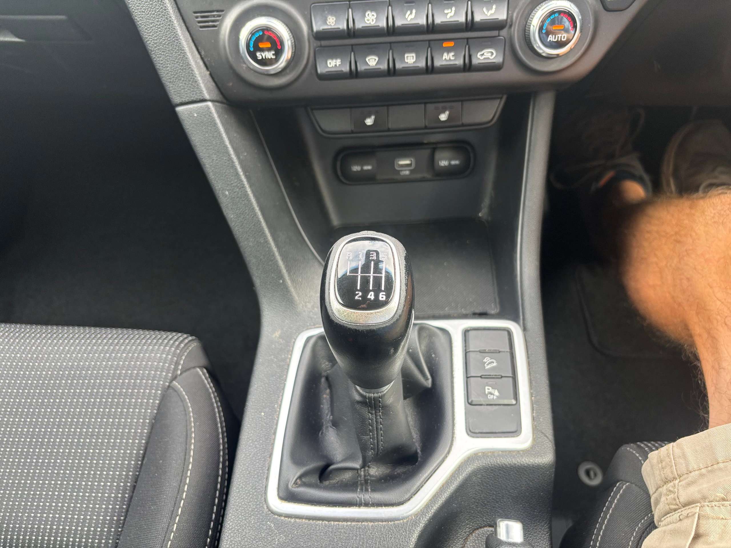 2018 KIA SPORTAGE 2018 KIA SPORTAGE