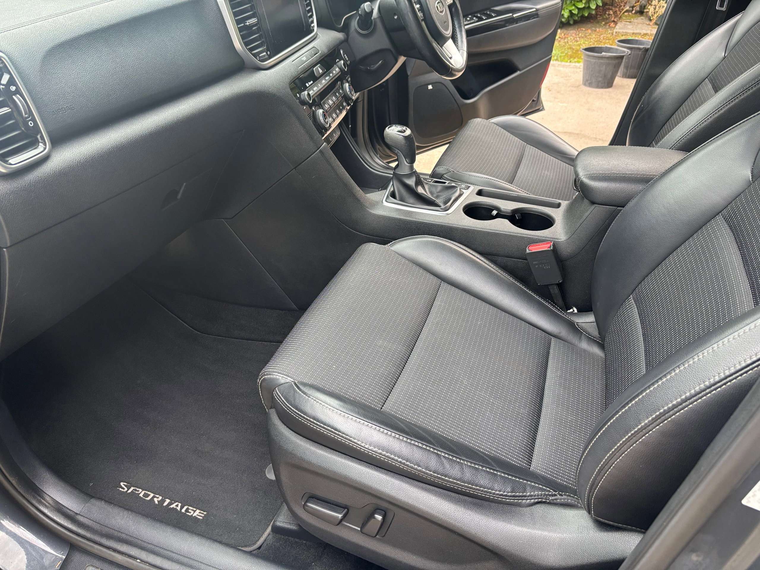 2019 KIA SPORTAGE 2019 KIA SPORTAGE