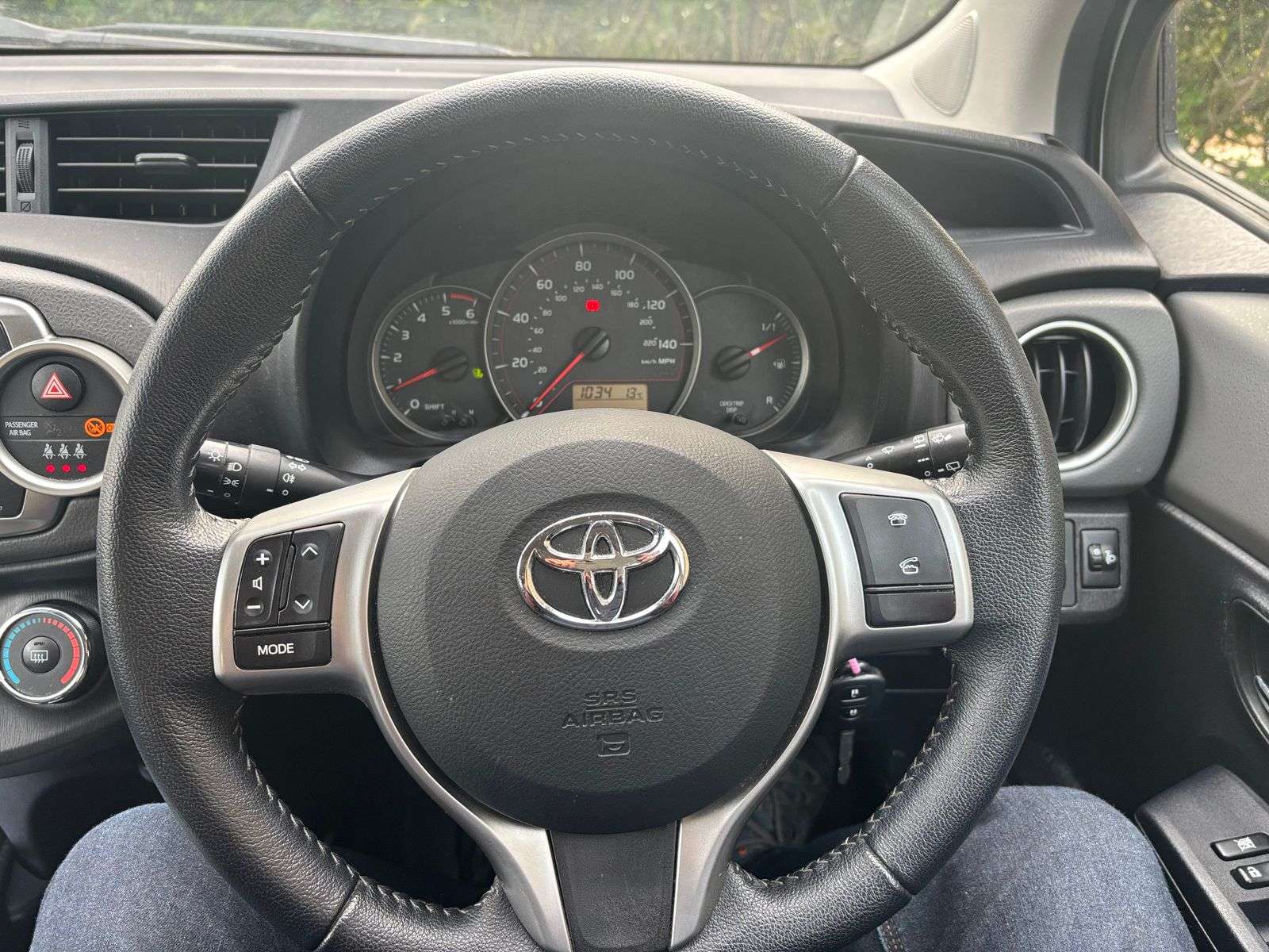 2013 TOYOTA YARIS 2013 TOYOTA YARIS