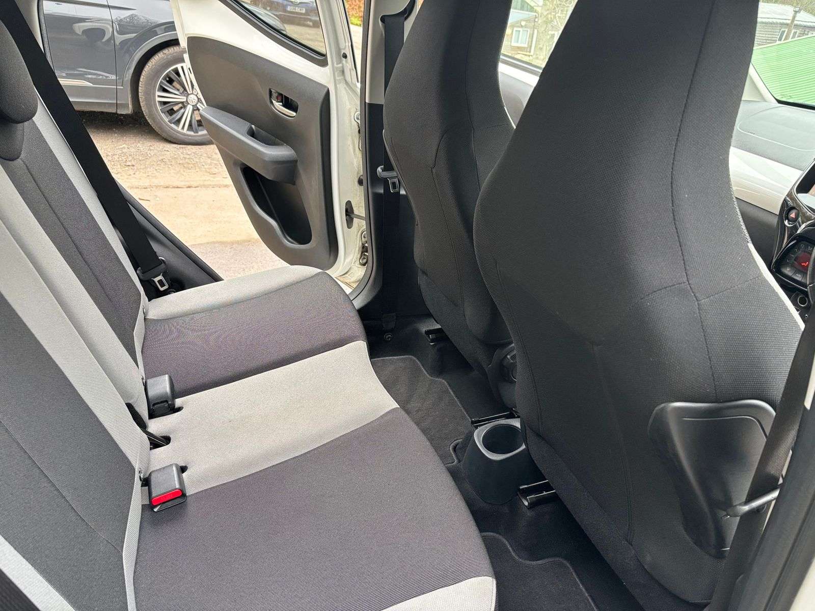 2017 TOYOTA AYGO 2017 TOYOTA AYGO