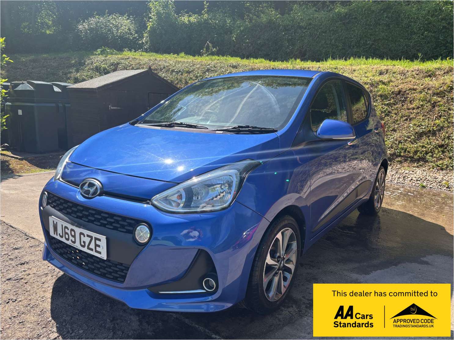 A 2019 HYUNDAI I10 1.2 Premium SE Hatchback 5dr Petrol Manual Euro 6 (87 ps) A 2019 HYUNDAI I10 1.2 Premium SE Hatchback 5dr Petrol Manual Euro 6 (87 ps)