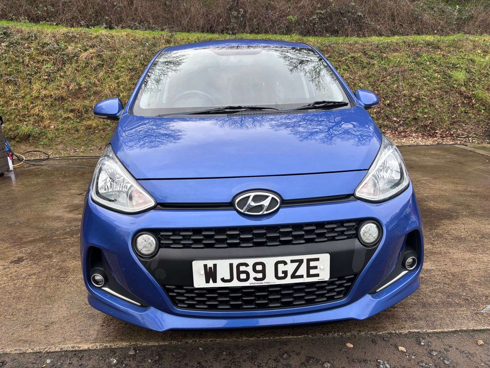 A 2019 HYUNDAI I10 1.2 Premium SE Hatchback 5dr Petrol Manual Euro 6 (87 ps) A 2019 HYUNDAI I10 1.2 Premium SE Hatchback 5dr Petrol Manual Euro 6 (87 ps)