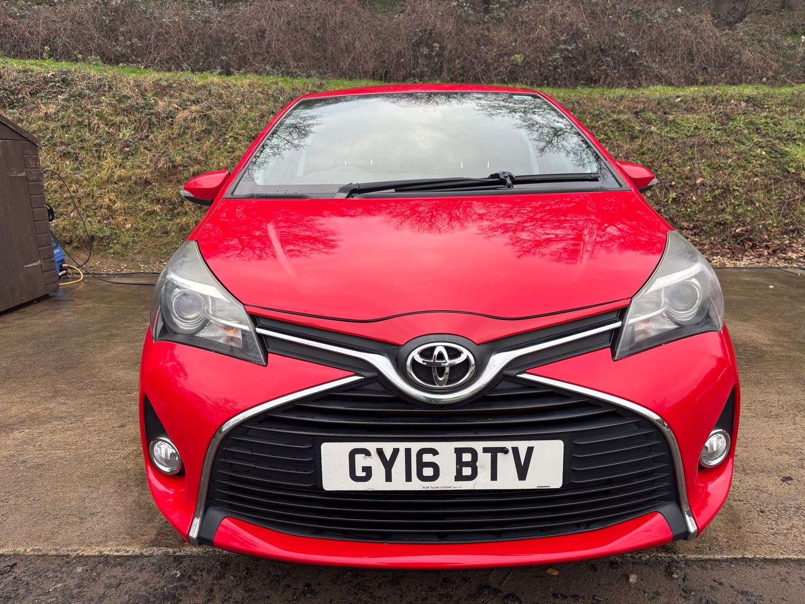 A 2016 TOYOTA YARIS 1.33 Dual VVT-i Icon Hatchback 5dr Petrol Manual Euro 6 (99 ps) A 2016 TOYOTA YARIS 1.33 Dual VVT-i Icon Hatchback 5dr Petrol Manual Euro 6 (99 ps)