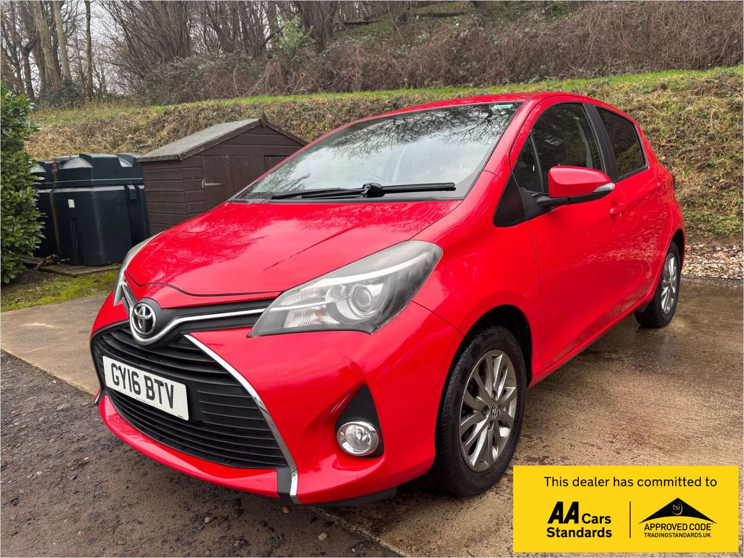 A 2016 TOYOTA YARIS 1.33 Dual VVT-i Icon Hatchback 5dr Petrol Manual Euro 6 (99 ps) A 2016 TOYOTA YARIS 1.33 Dual VVT-i Icon Hatchback 5dr Petrol Manual Euro 6 (99 ps)
