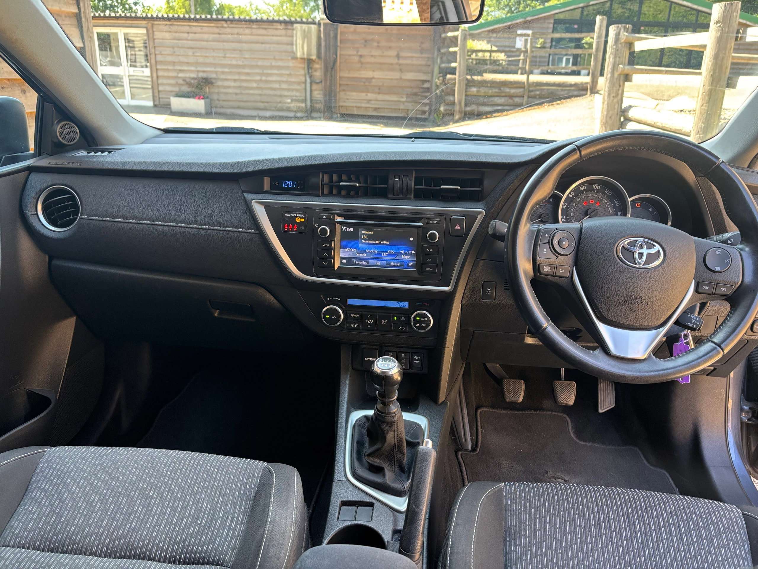 2014 TOYOTA AURIS 2014 TOYOTA AURIS