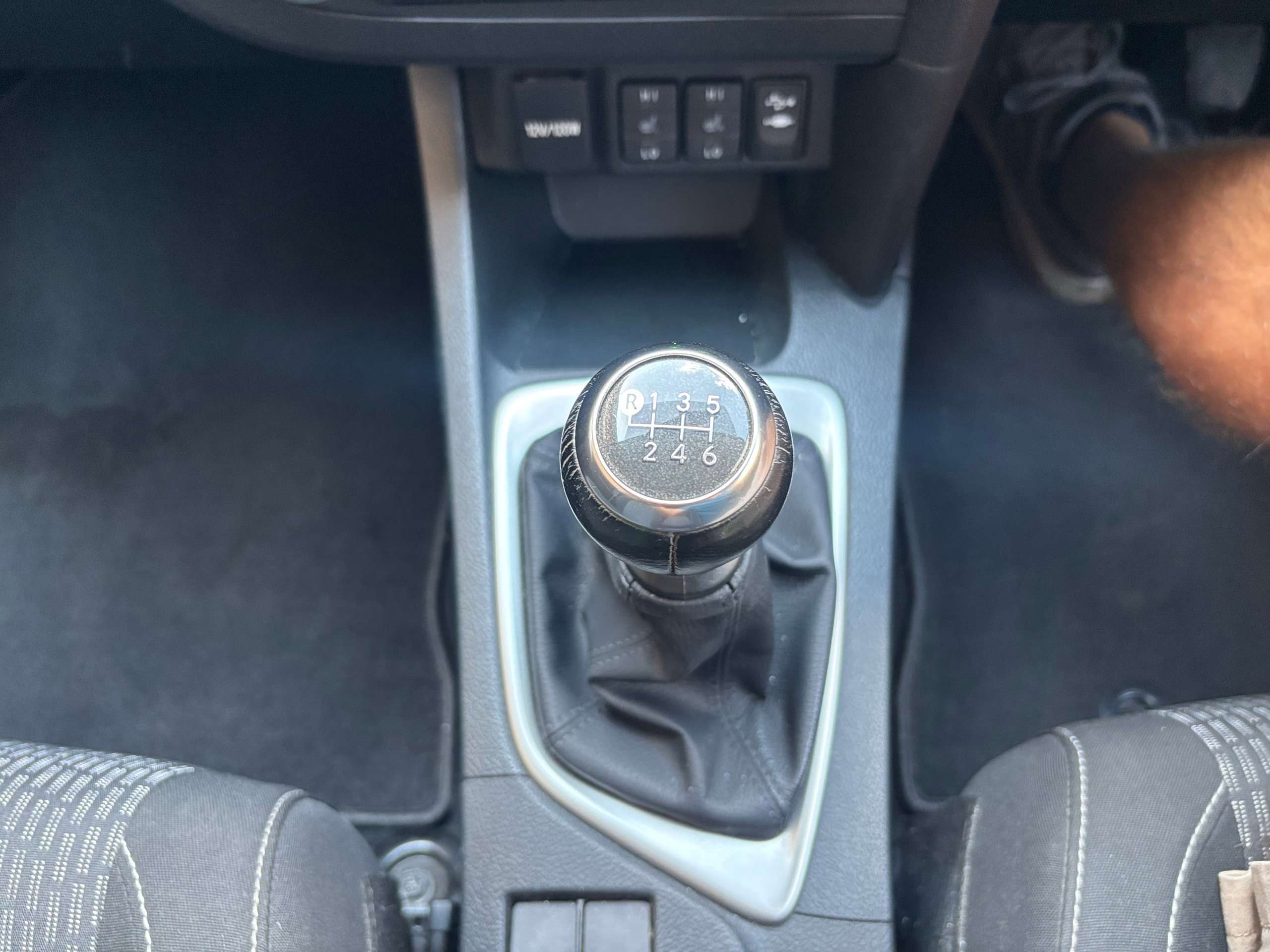 2014 TOYOTA AURIS 2014 TOYOTA AURIS