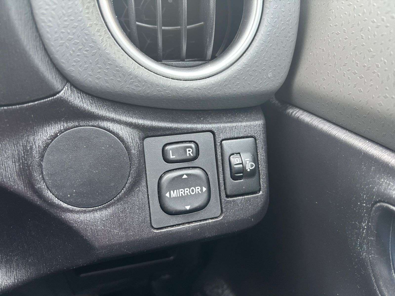 2013 TOYOTA YARIS 2013 TOYOTA YARIS