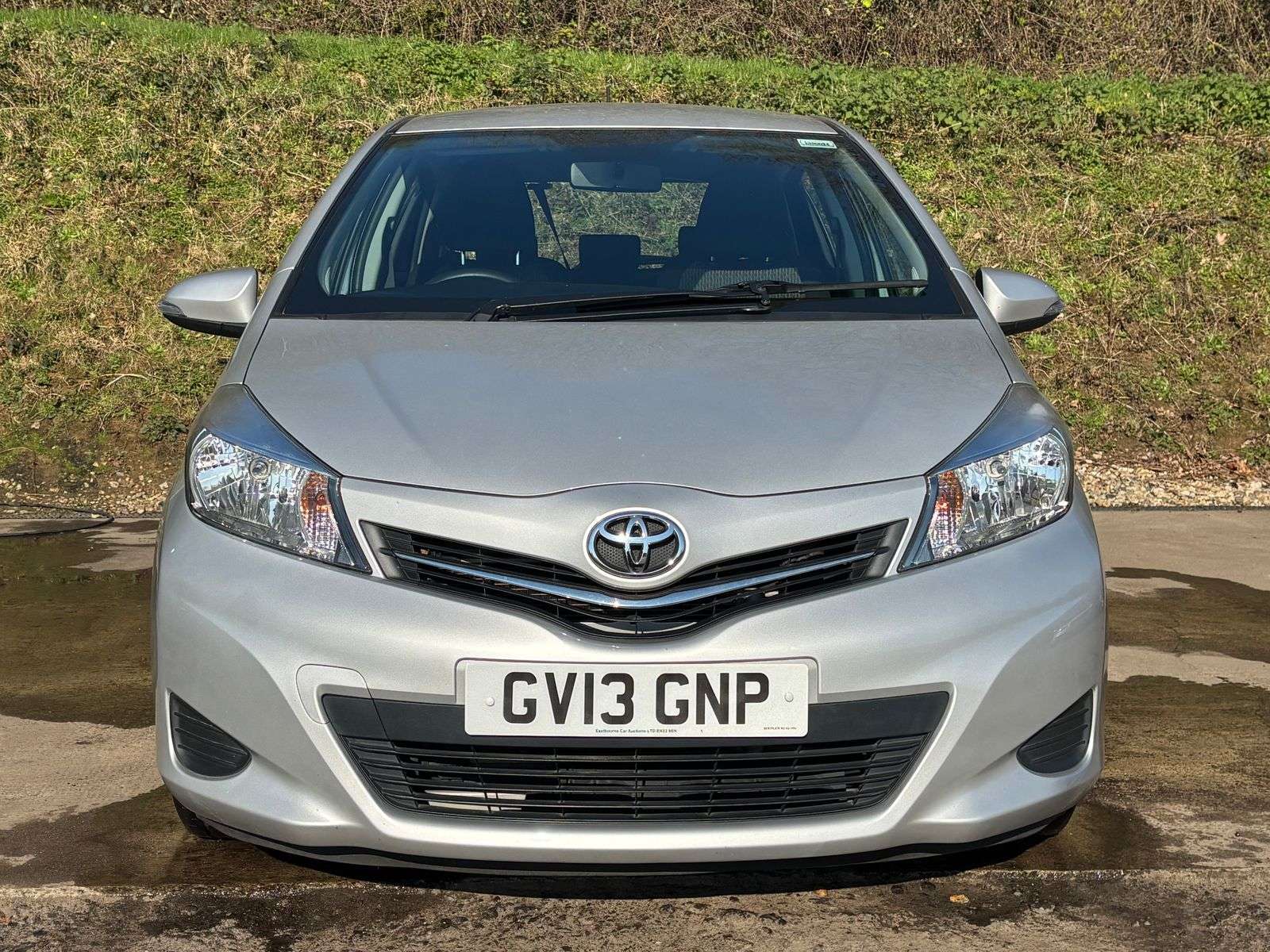 A 2013 TOYOTA YARIS 1.4 D-4D TR Hatchback 5dr Diesel Manual Euro 5 (90 ps) A 2013 TOYOTA YARIS 1.4 D-4D TR Hatchback 5dr Diesel Manual Euro 5 (90 ps)