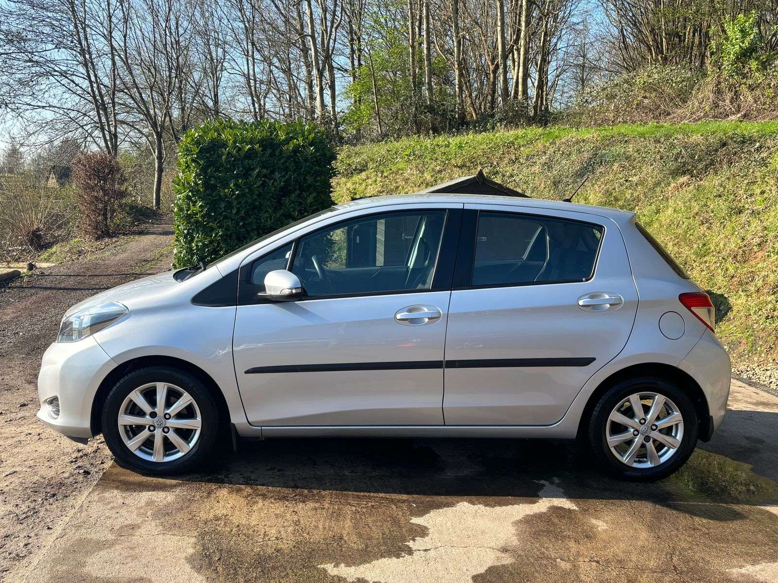 2013 TOYOTA YARIS 2013 TOYOTA YARIS