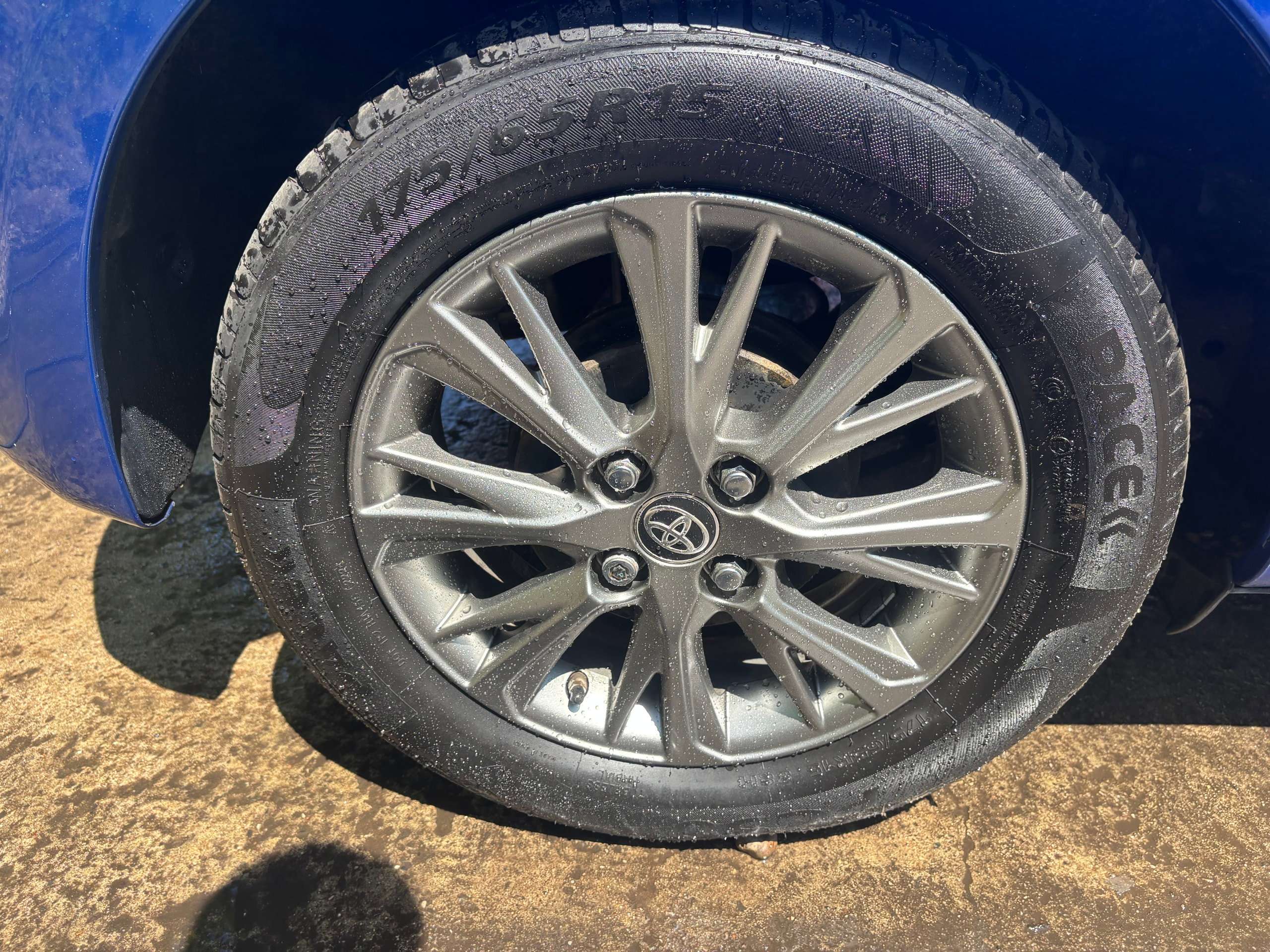 2017 TOYOTA YARIS 2017 TOYOTA YARIS