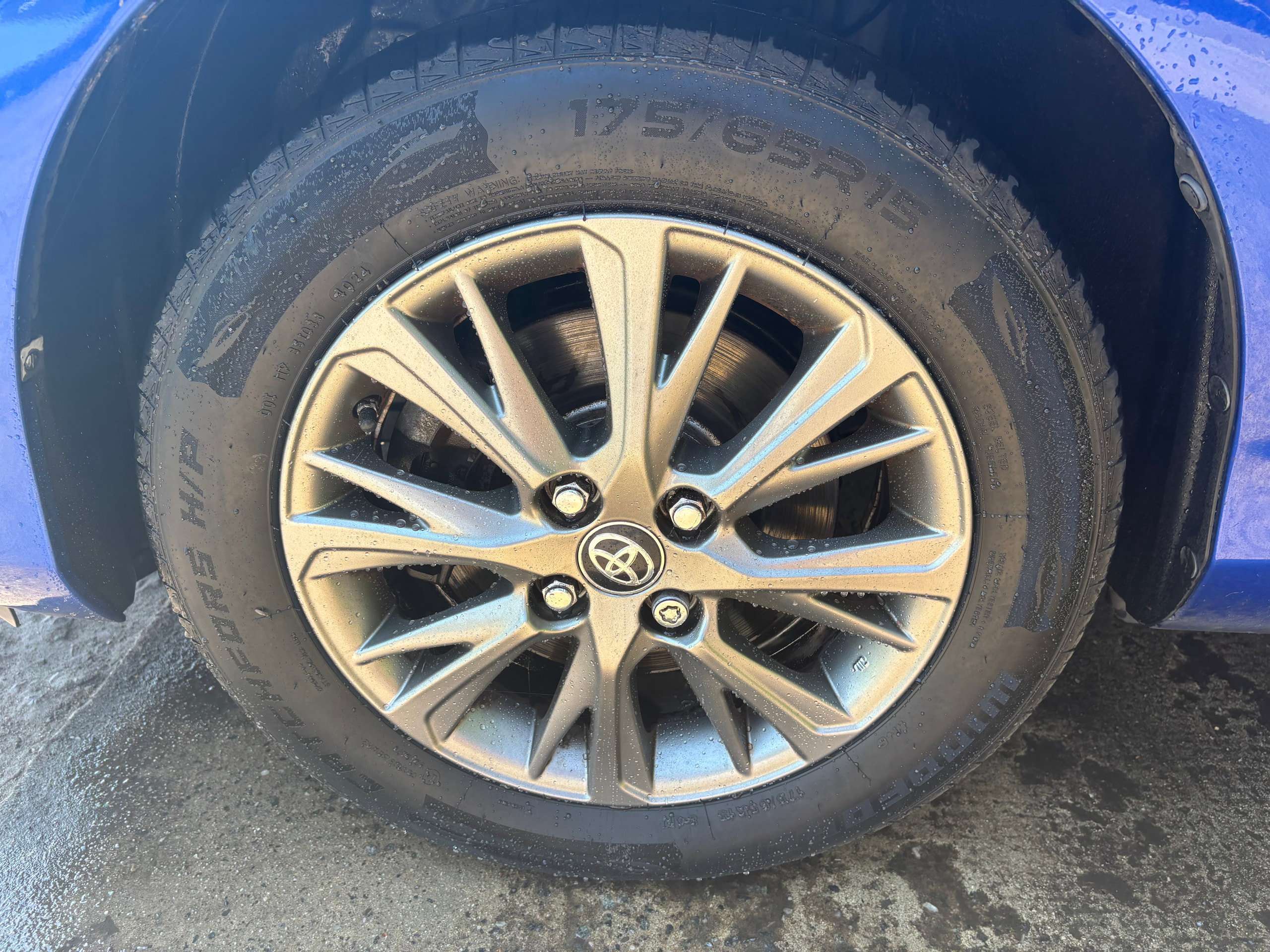 2017 TOYOTA YARIS 2017 TOYOTA YARIS