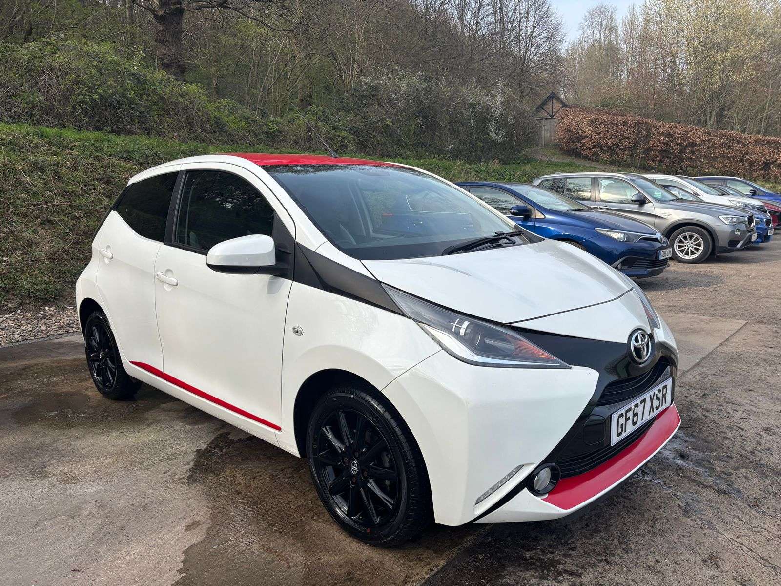 A 2017 TOYOTA AYGO 1.0 VVT-i x-press Hatchback 5dr Petrol Manual Euro 6 (68 ps) A 2017 TOYOTA AYGO 1.0 VVT-i x-press Hatchback 5dr Petrol Manual Euro 6 (68 ps)