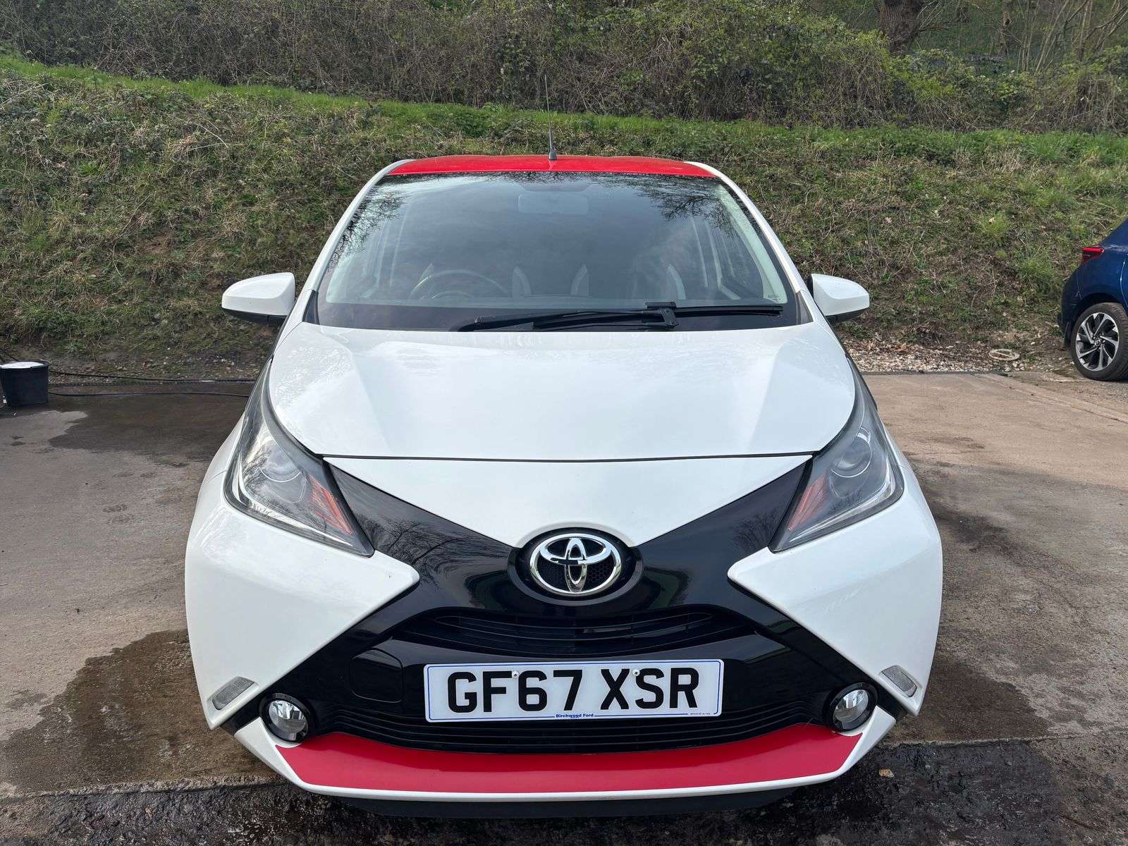A 2017 TOYOTA AYGO 1.0 VVT-i x-press Hatchback 5dr Petrol Manual Euro 6 (68 ps) A 2017 TOYOTA AYGO 1.0 VVT-i x-press Hatchback 5dr Petrol Manual Euro 6 (68 ps)