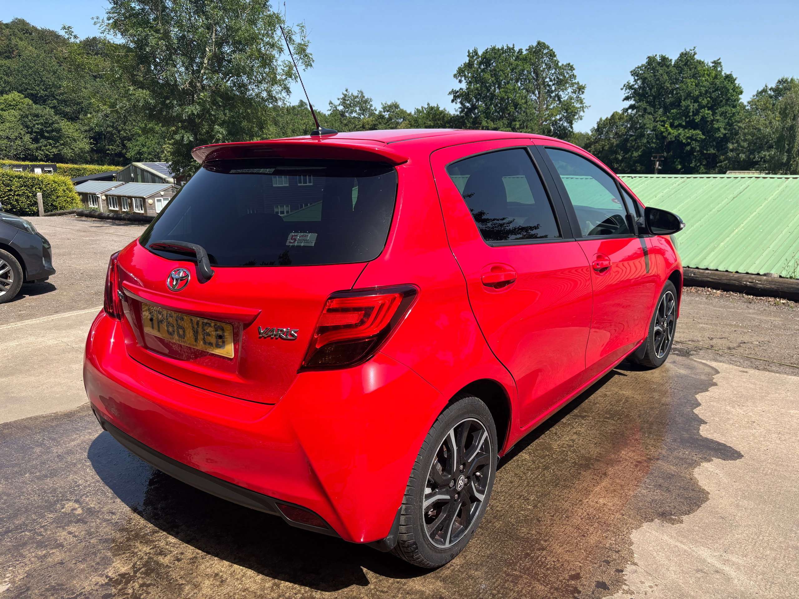 2016 TOYOTA YARIS 2016 TOYOTA YARIS