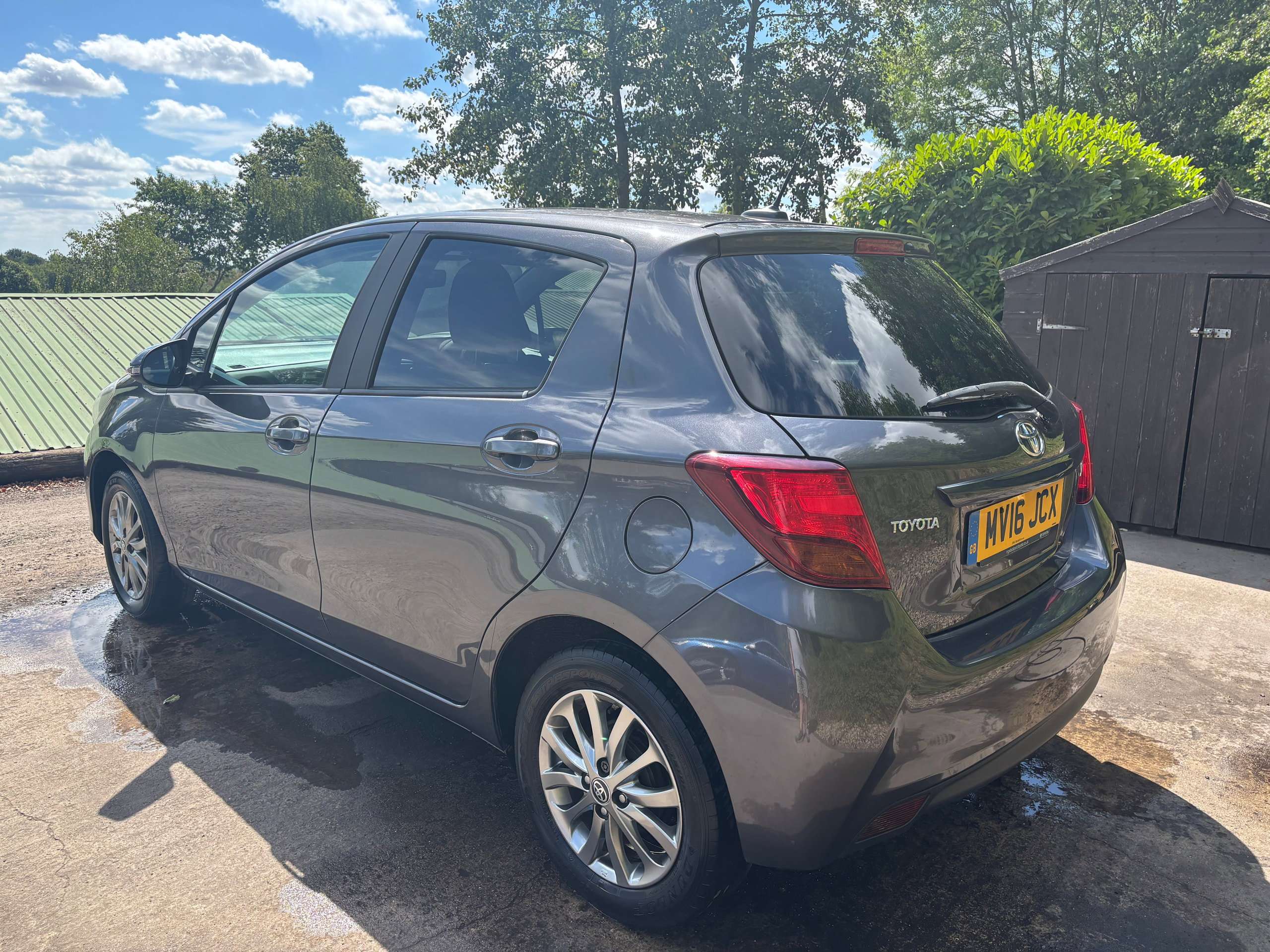 2016 TOYOTA YARIS 2016 TOYOTA YARIS