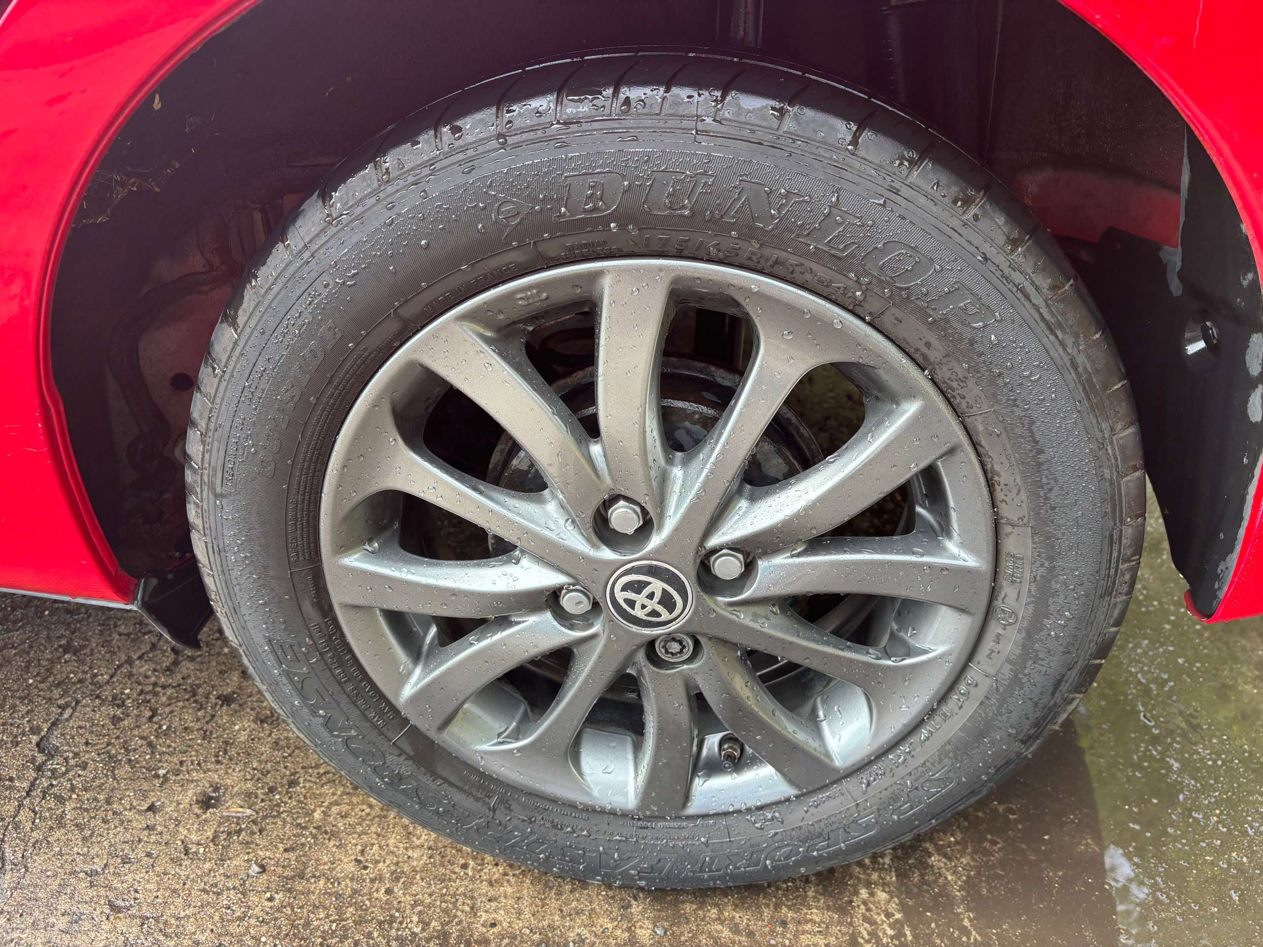 2016 TOYOTA YARIS 2016 TOYOTA YARIS