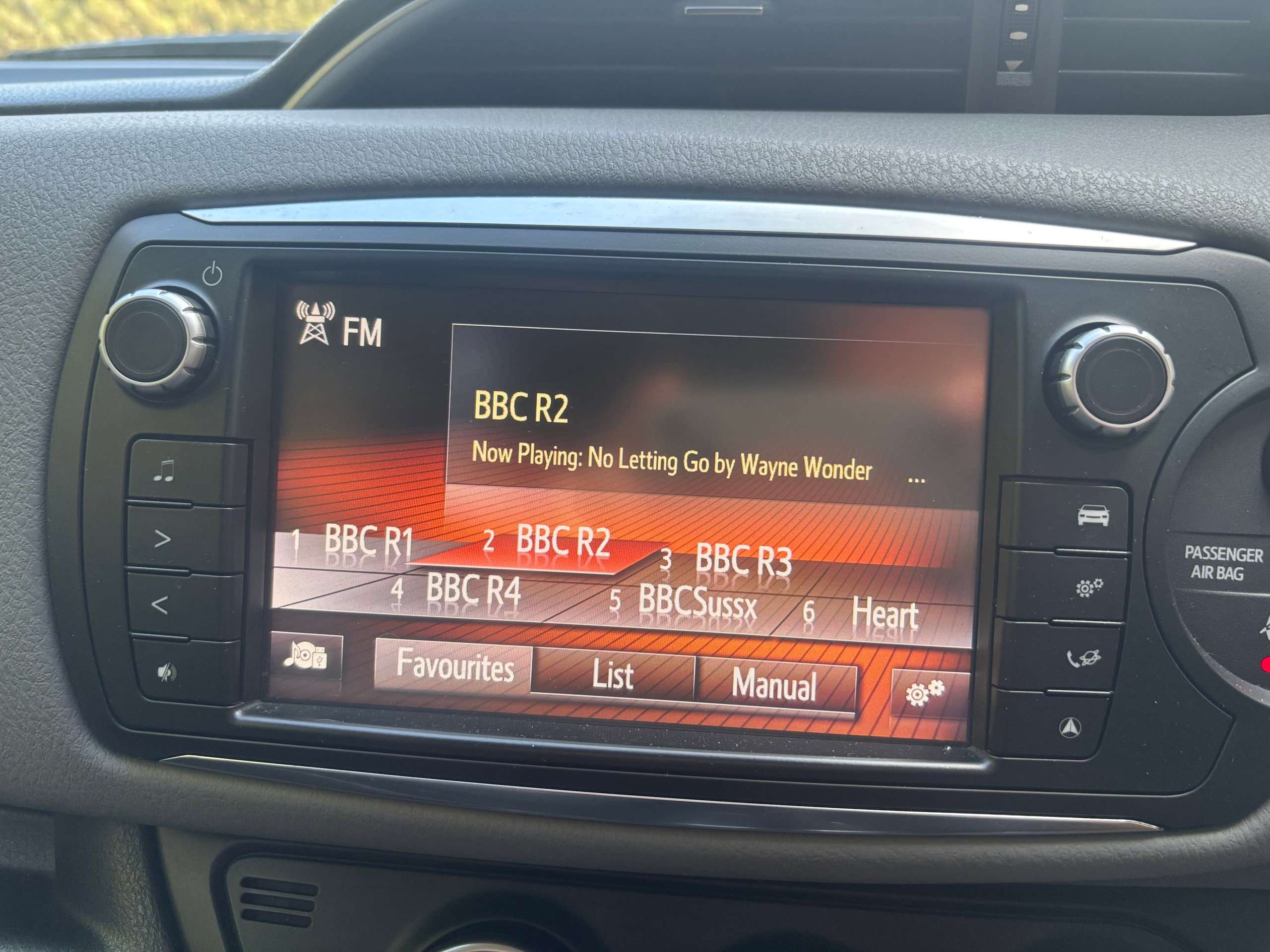 2016 TOYOTA YARIS 2016 TOYOTA YARIS